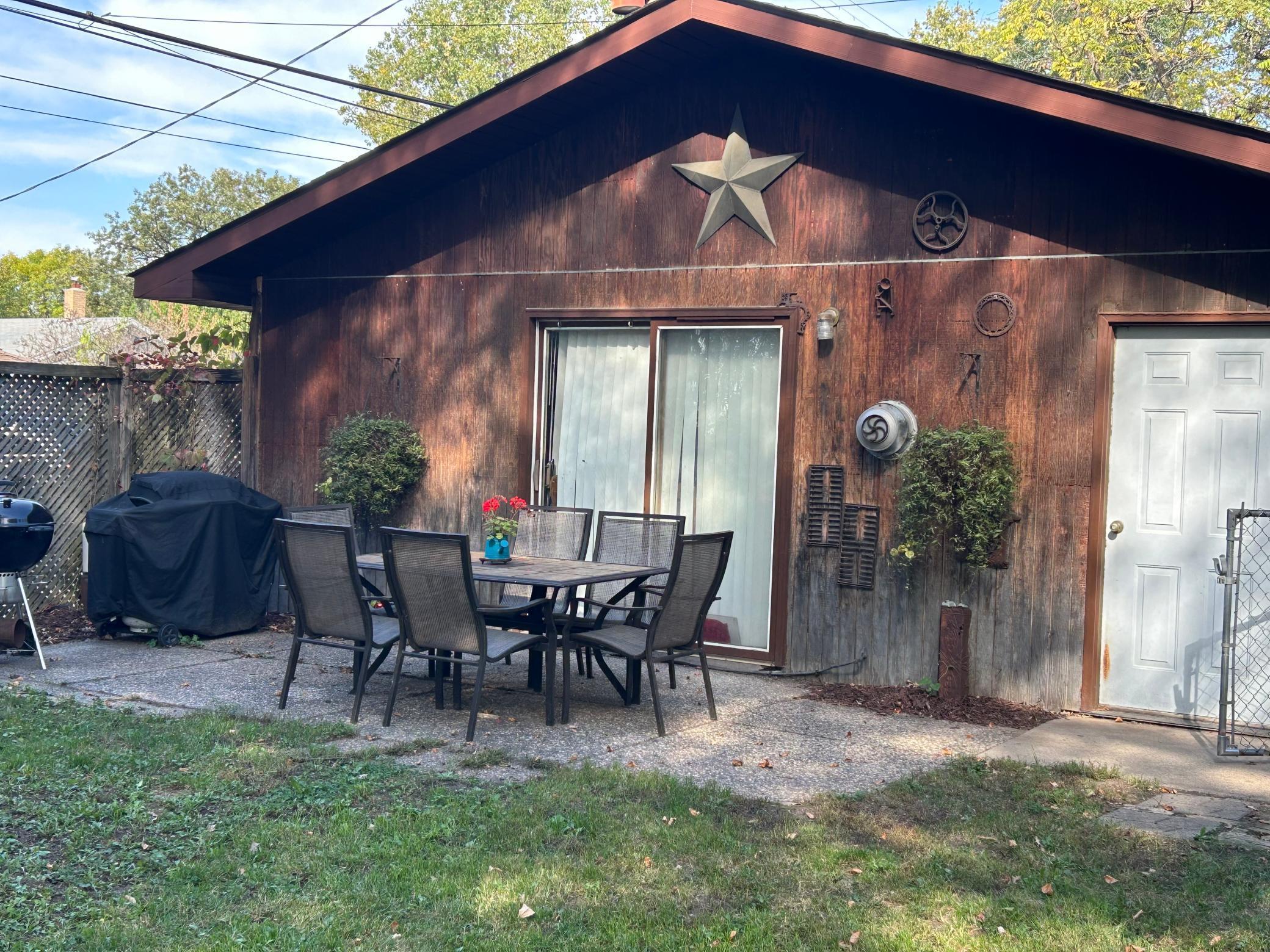 property viewer photo 24