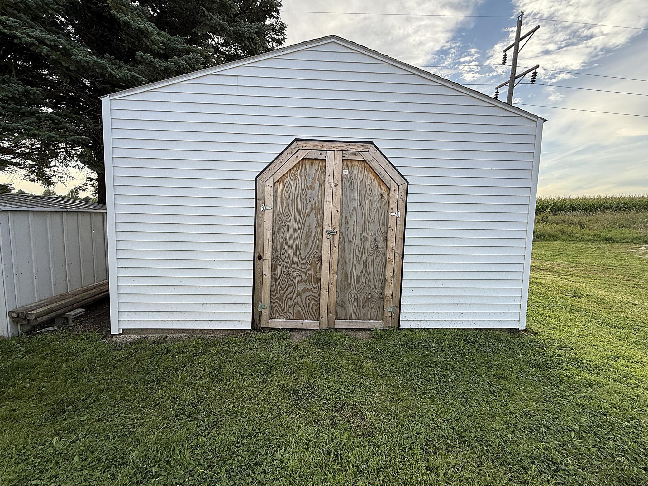 main property photo 59
