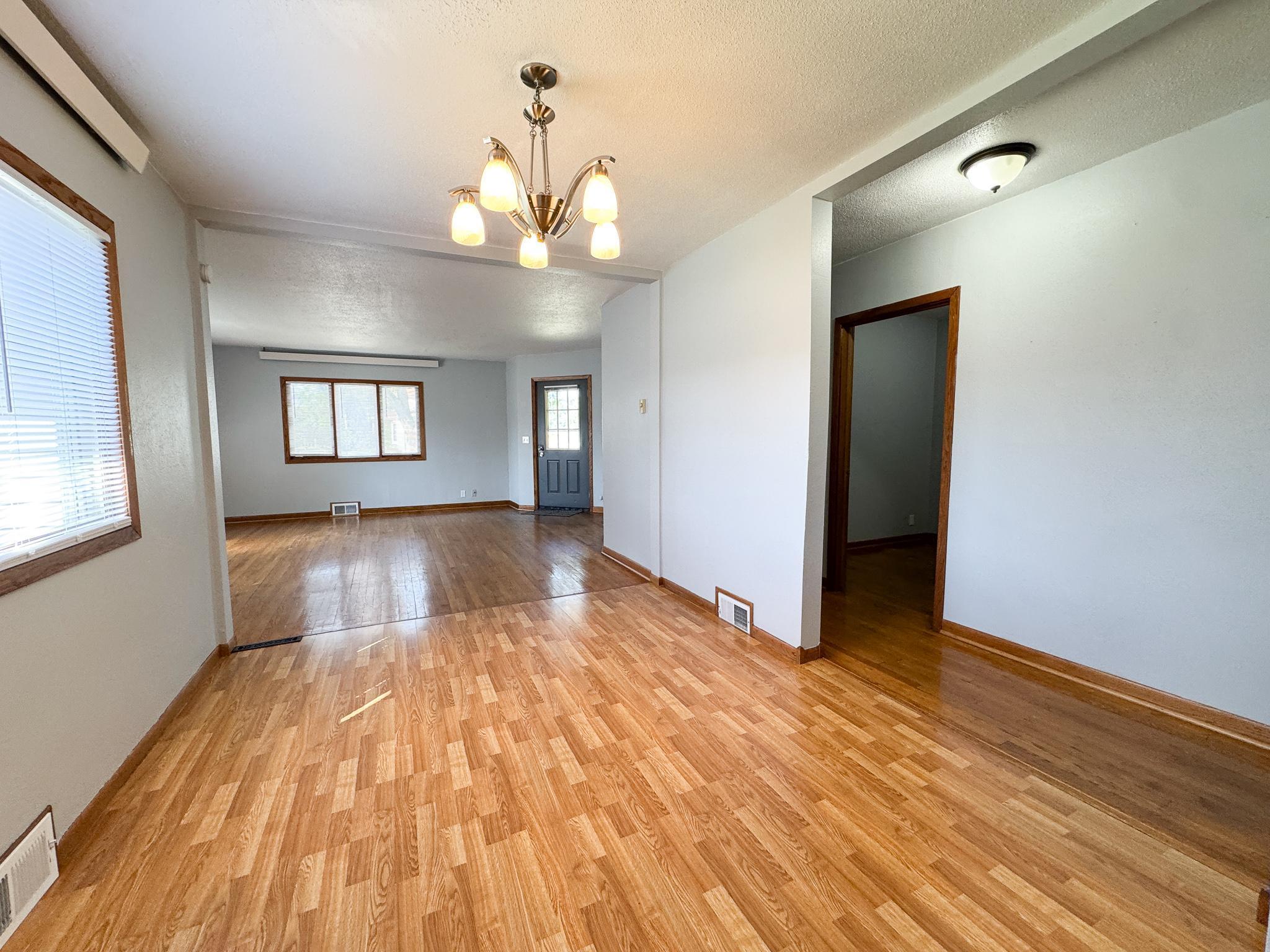 property viewer photo 6