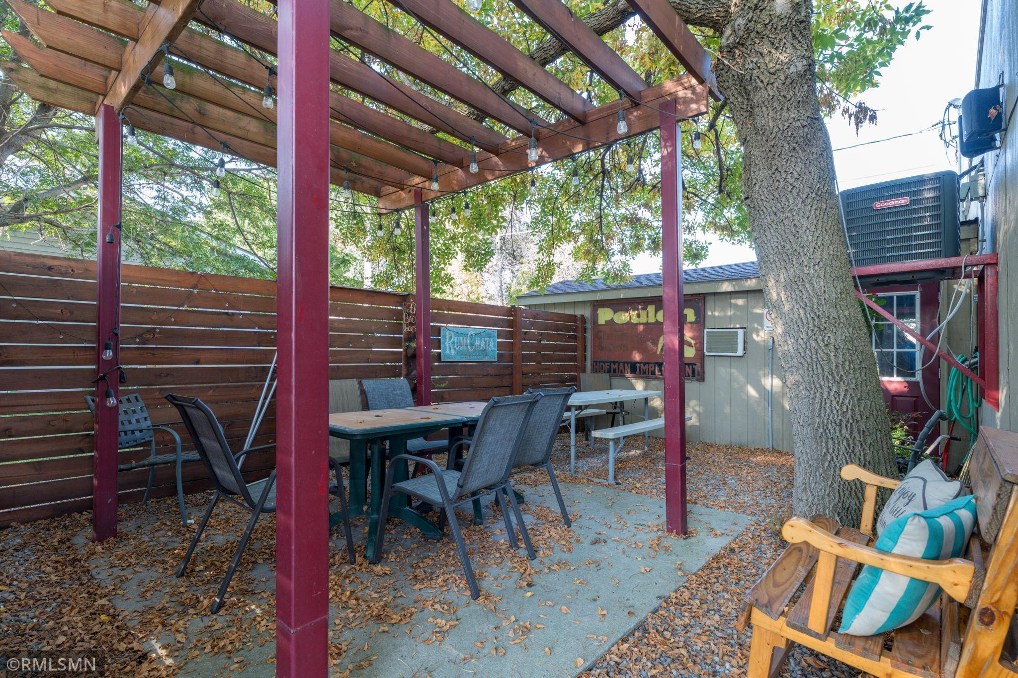 main property photo 23