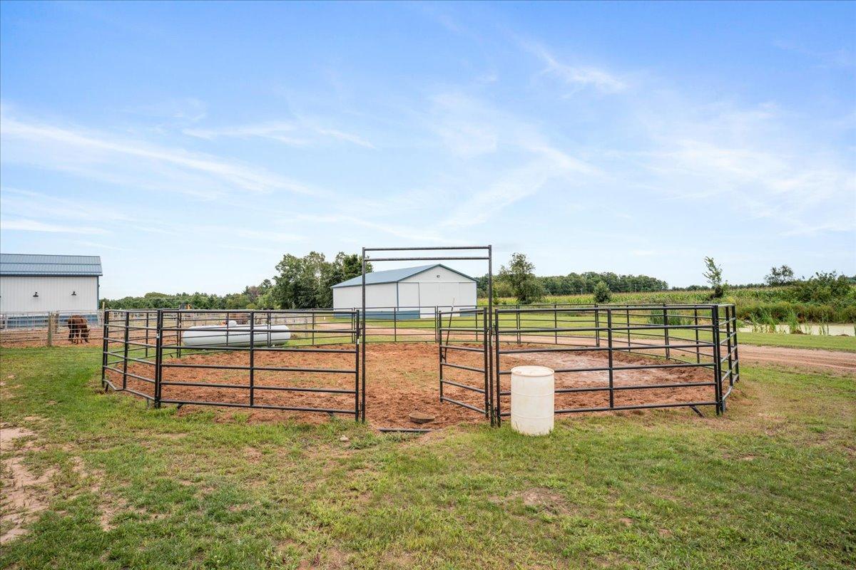 main property photo 42
