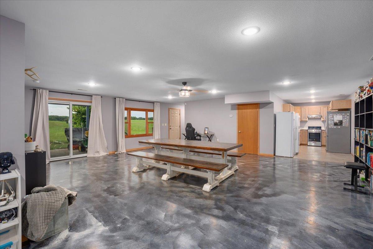 main property photo 81