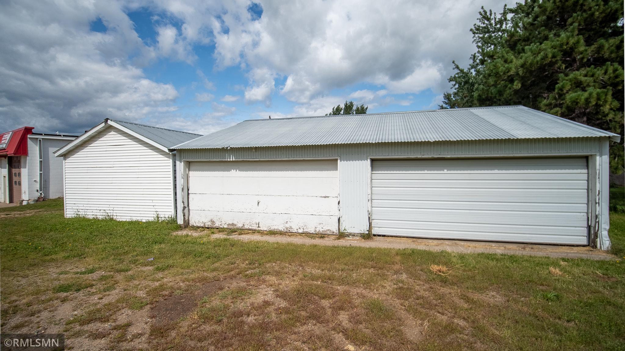 main property photo 17