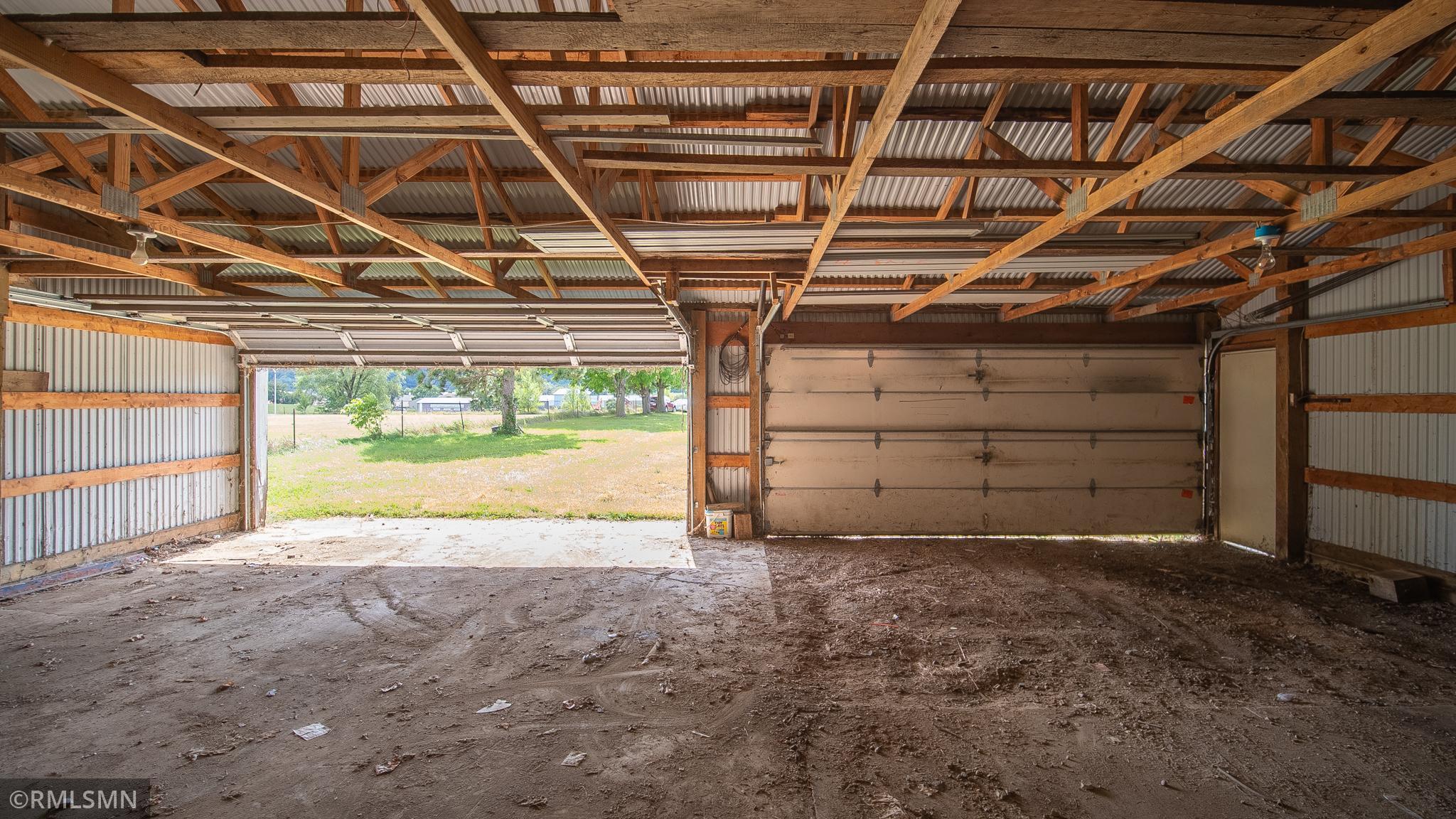 main property photo 18