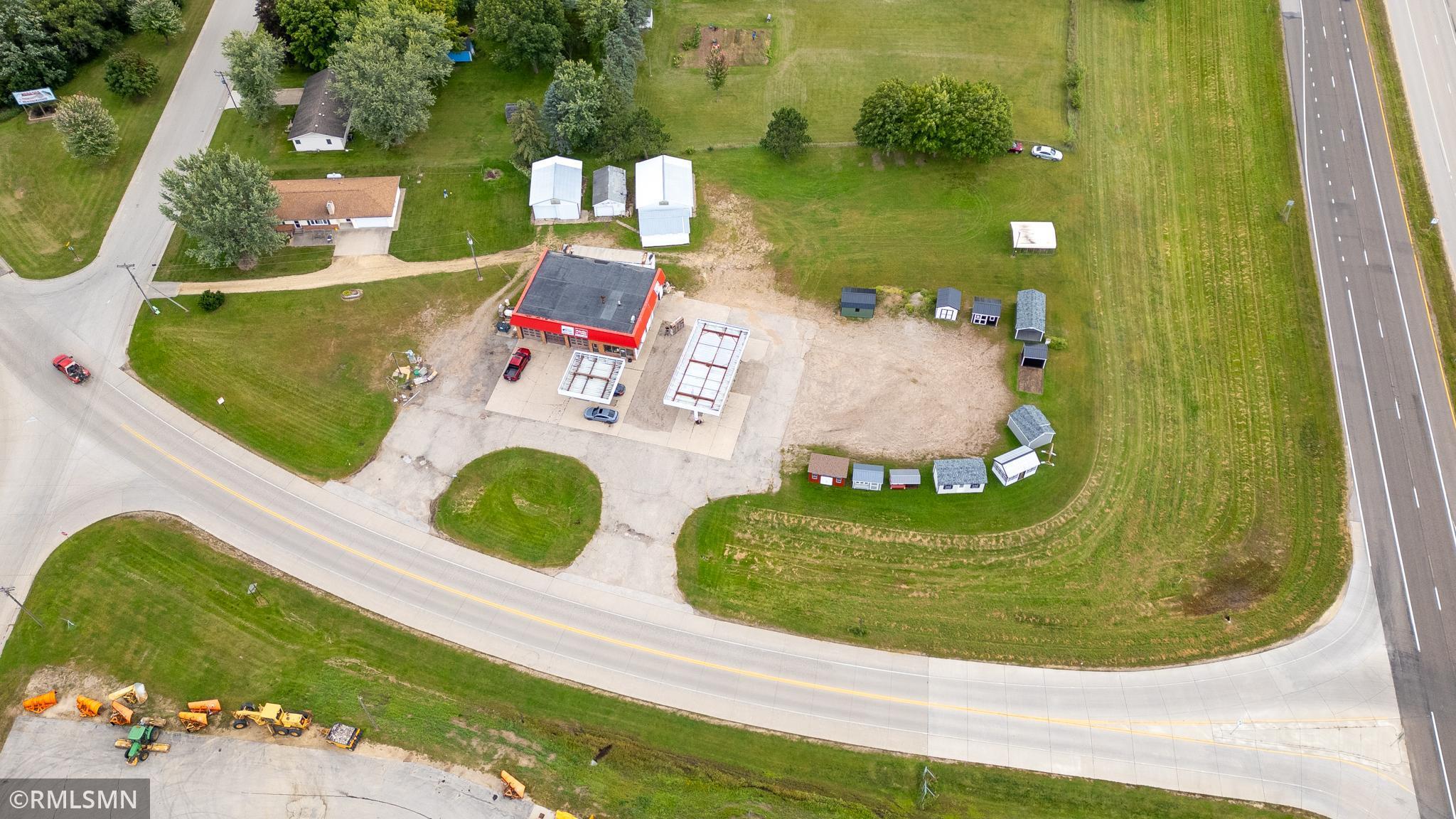 main property photo 31