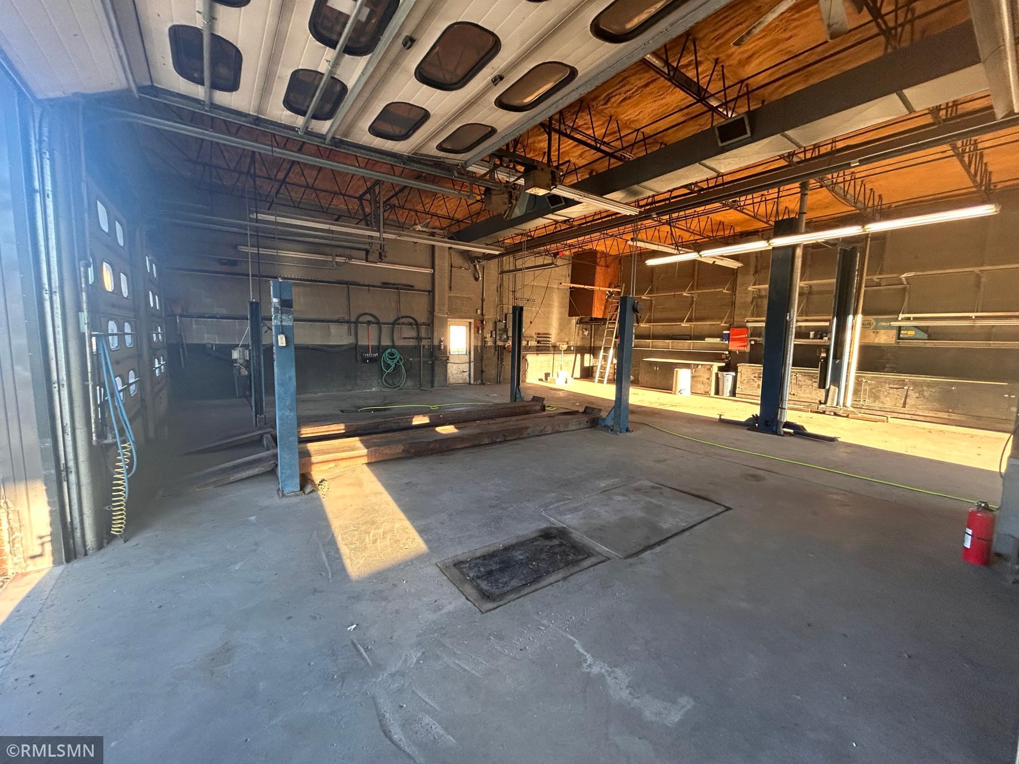 main property photo 36