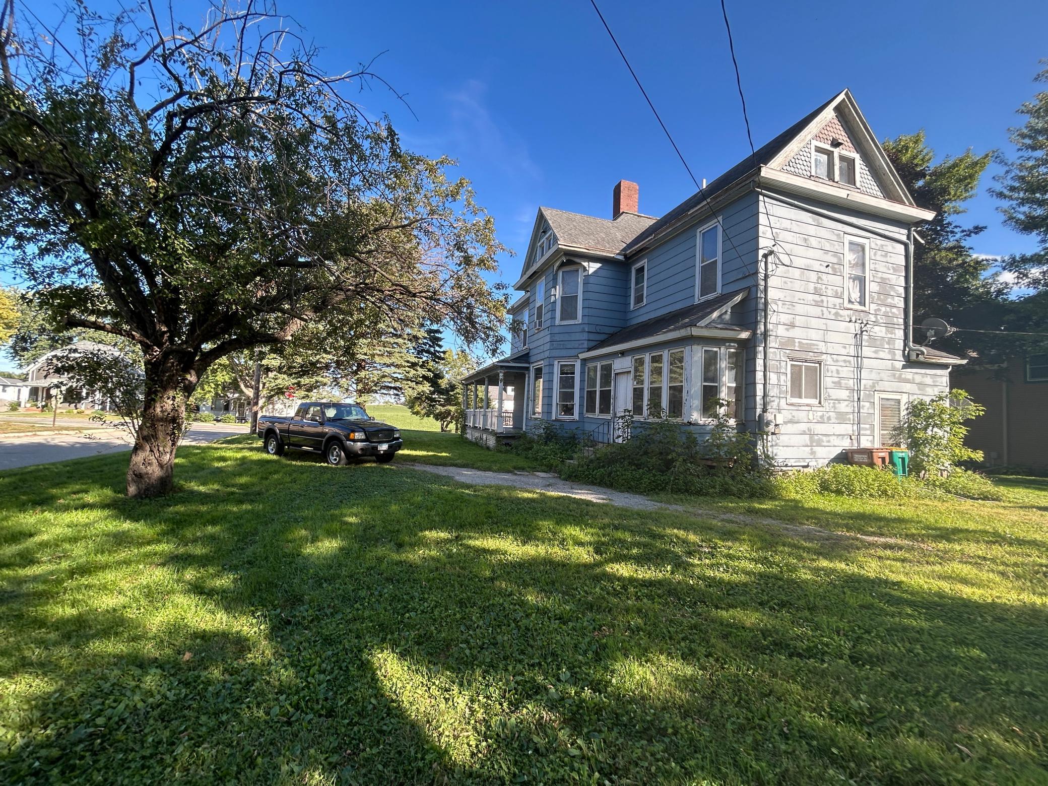 main property photo 34