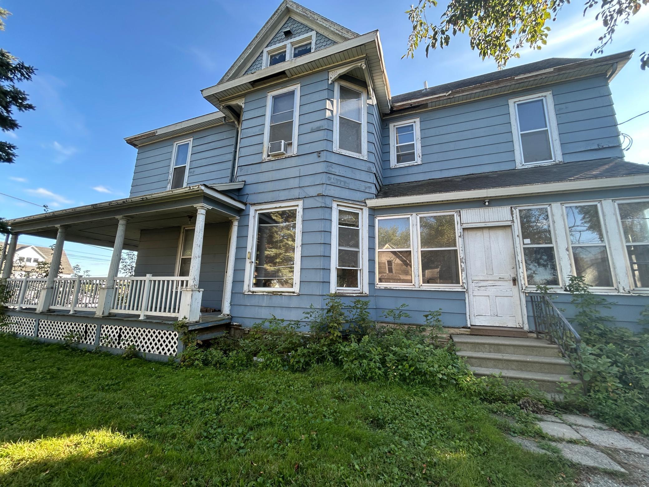 main property photo 6