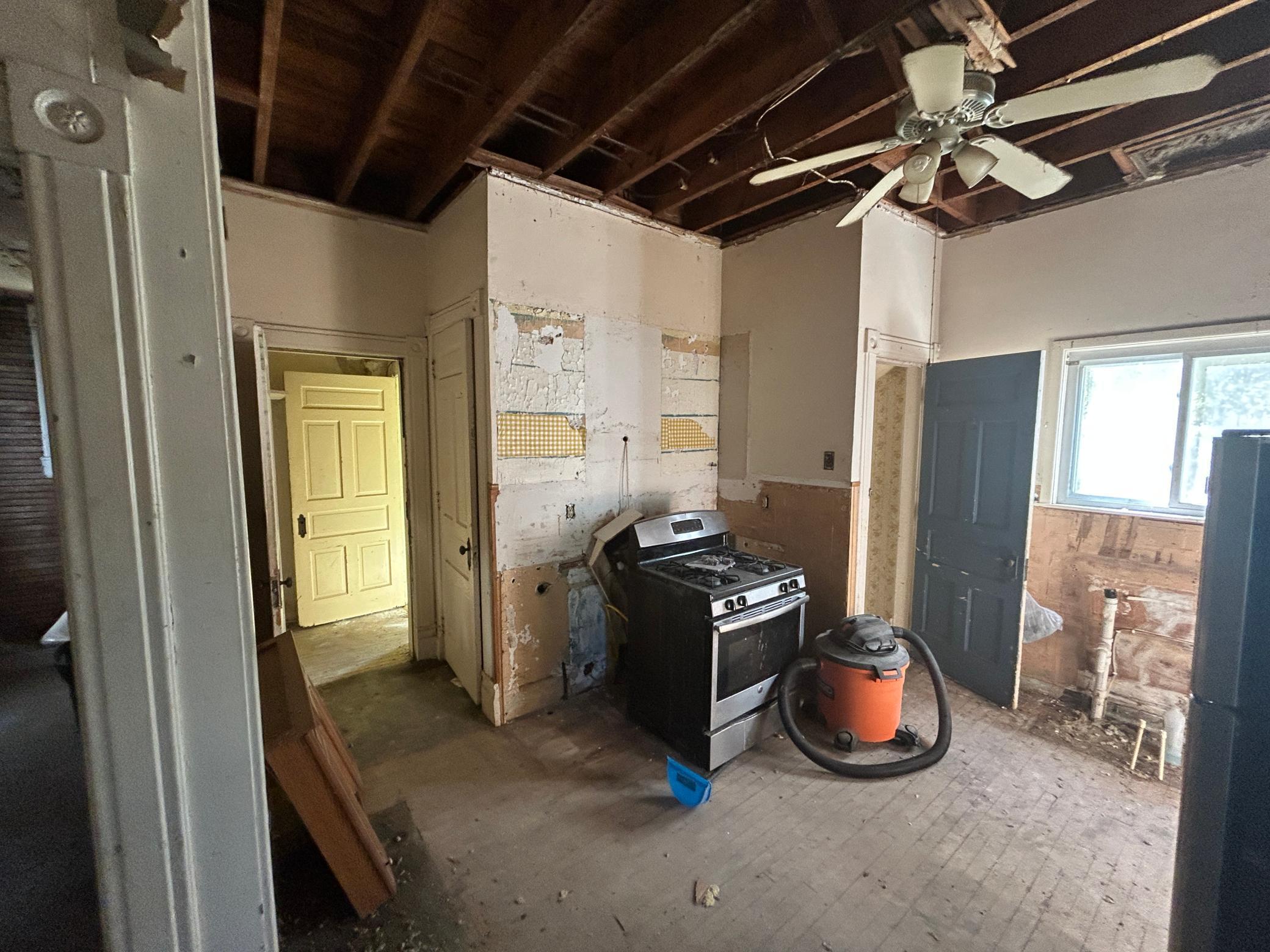 main property photo 62