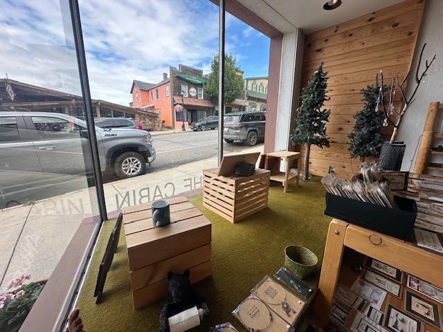 main property photo 15