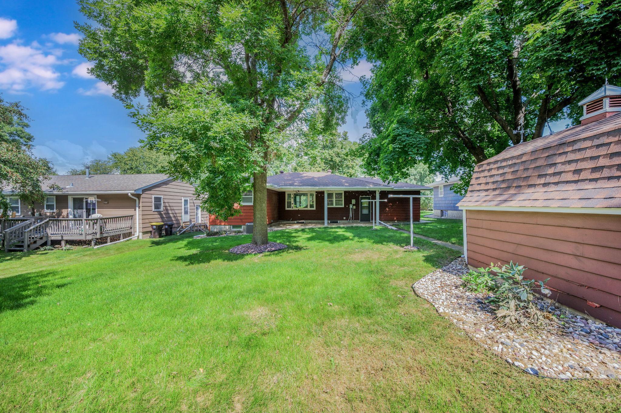 main property photo 30