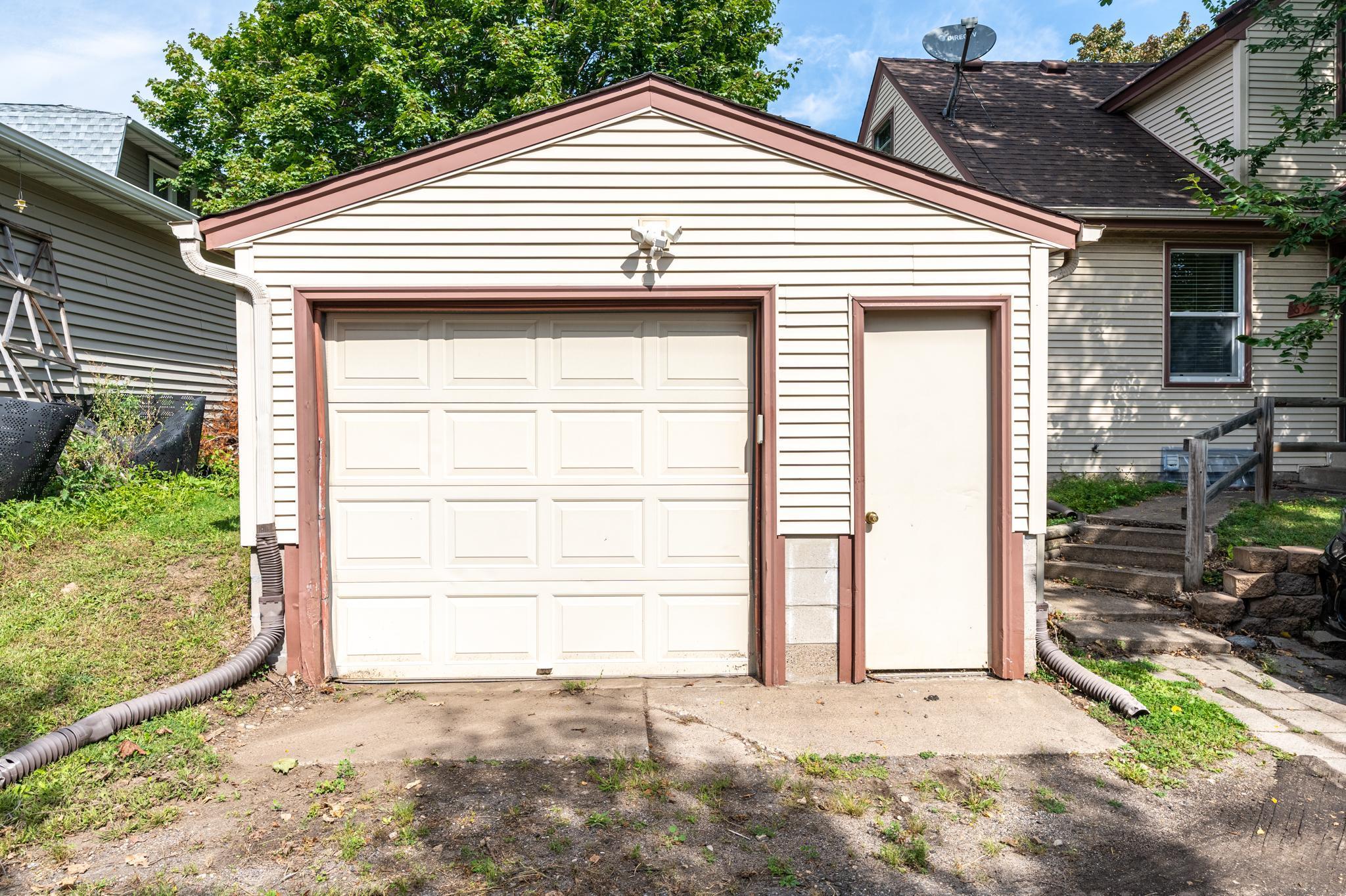 property viewer photo 3