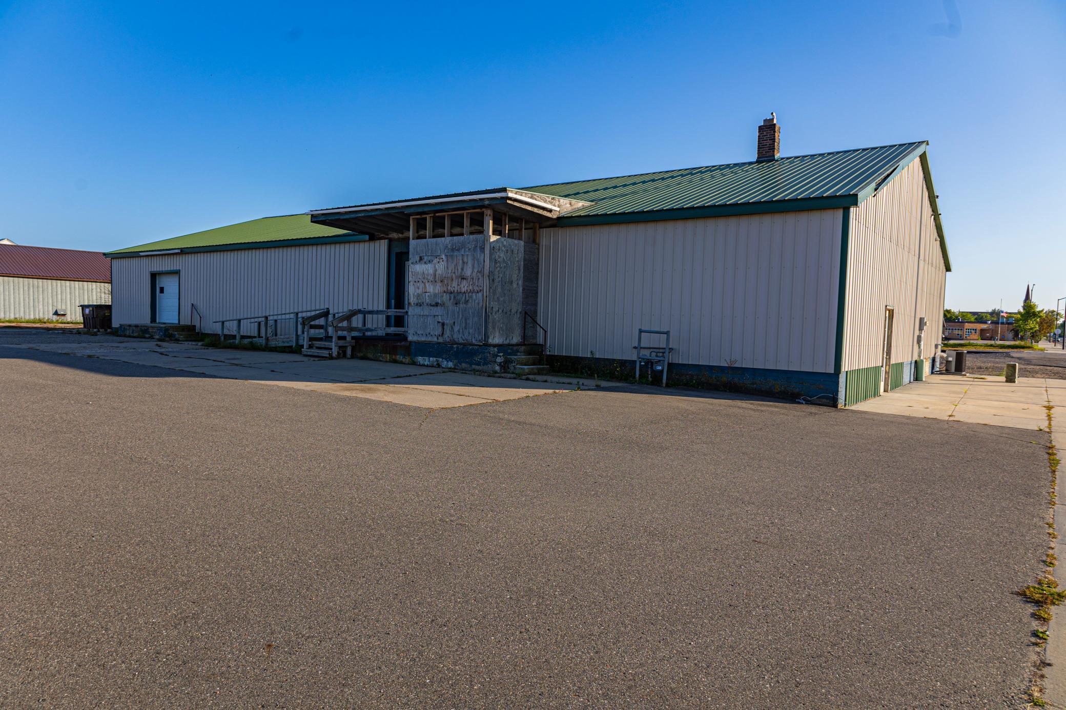main property photo 4
