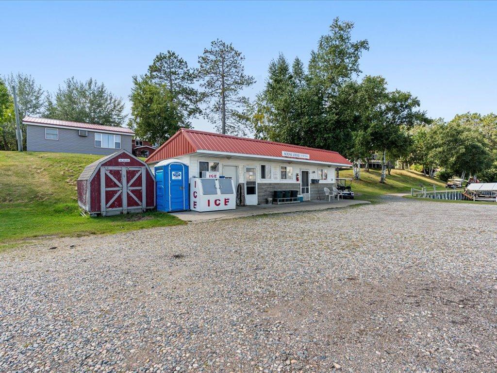 main property photo 34