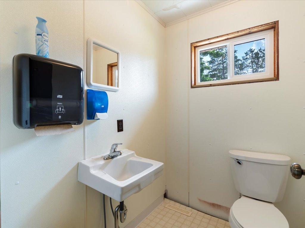 main property photo 94
