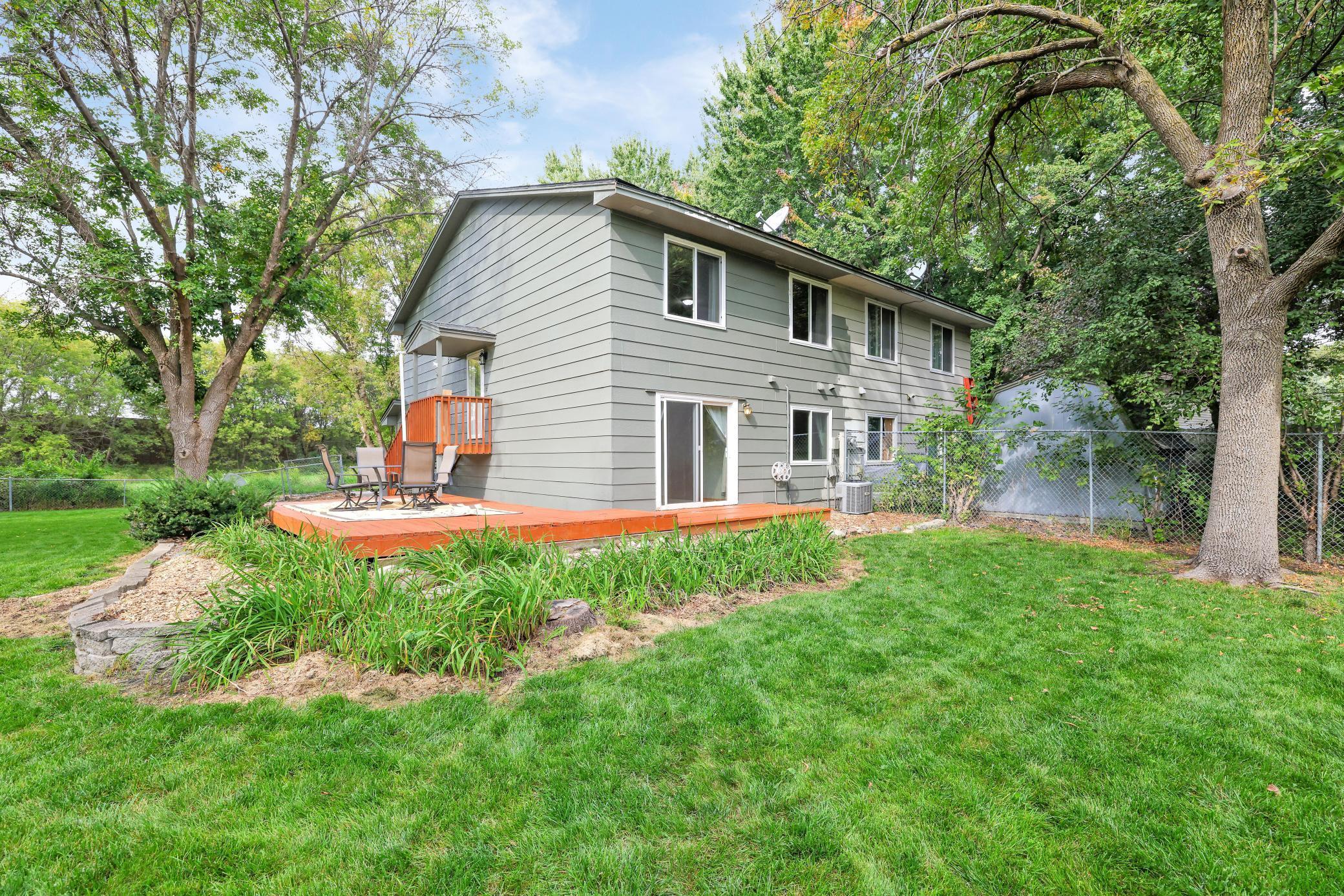 property viewer photo 14