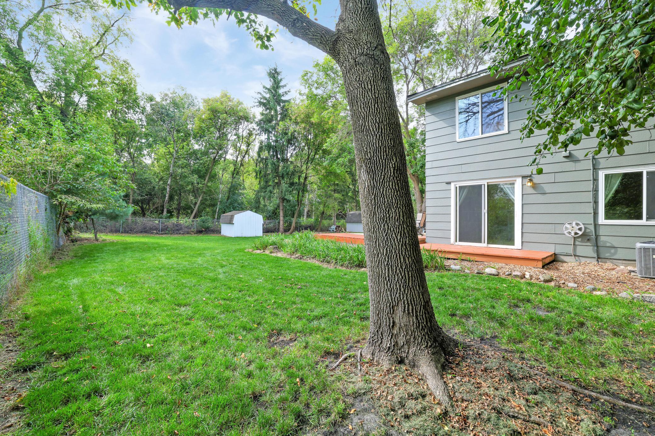 property viewer photo 18