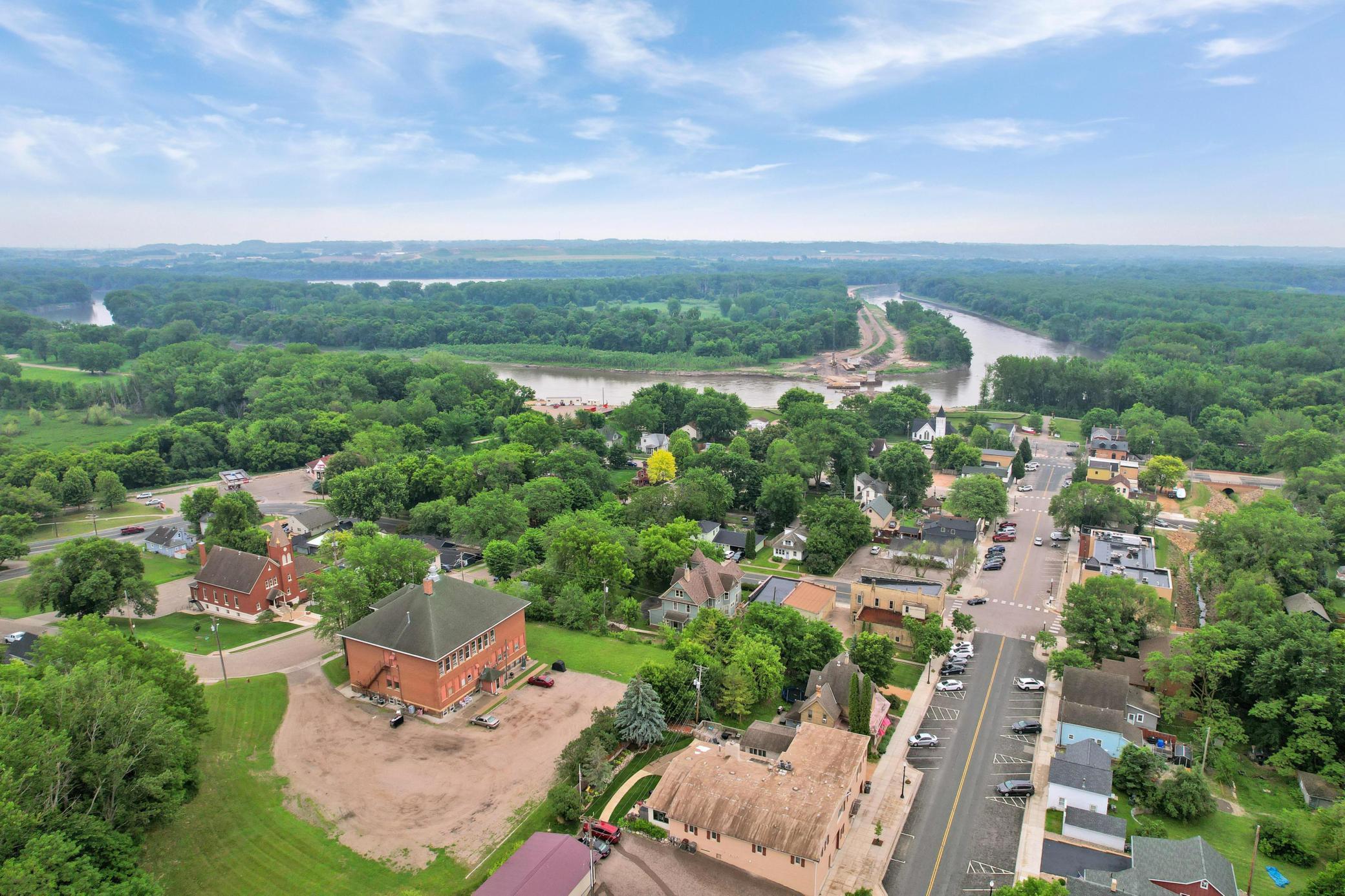 main property photo 41