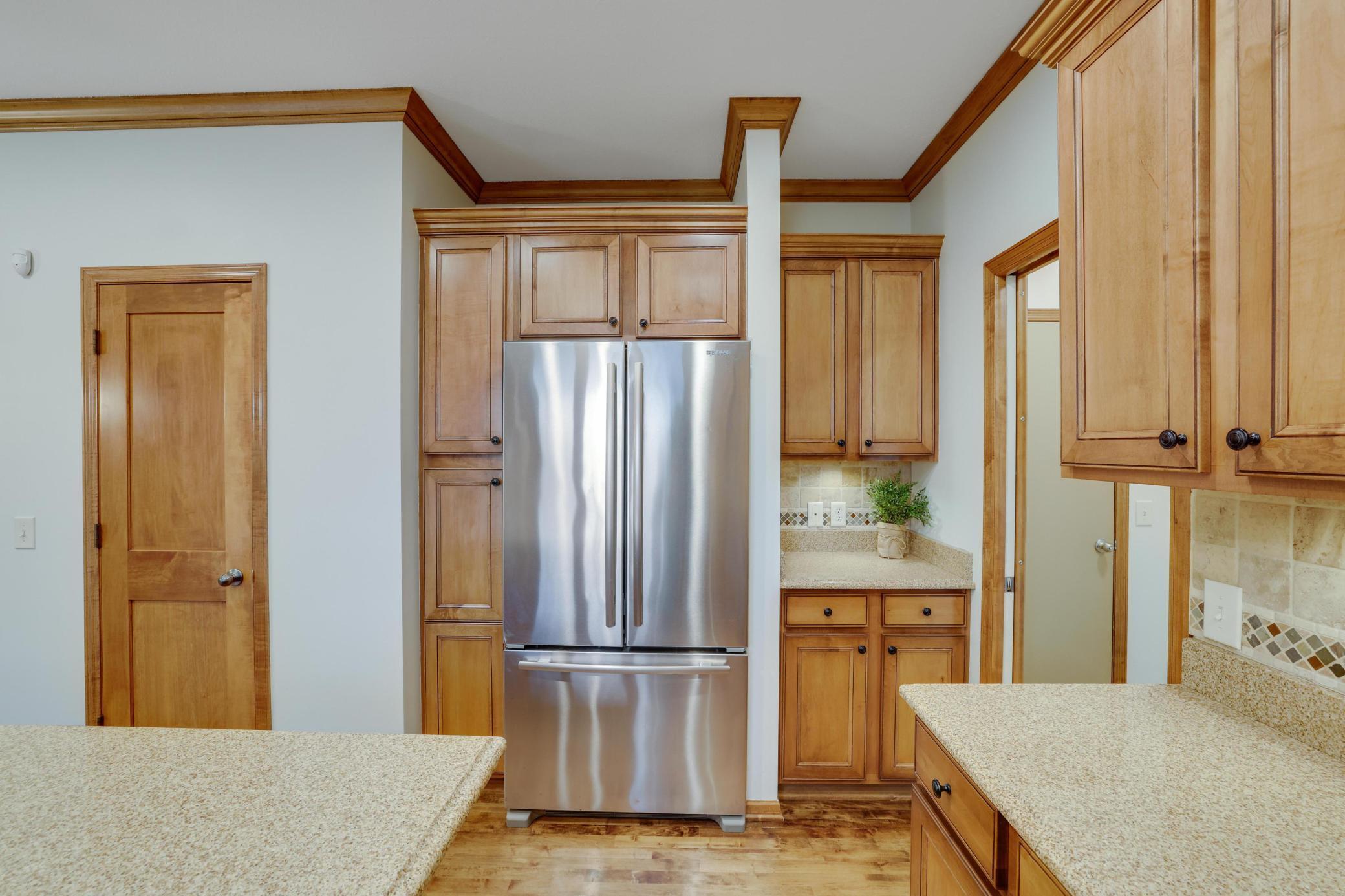 main property photo 7