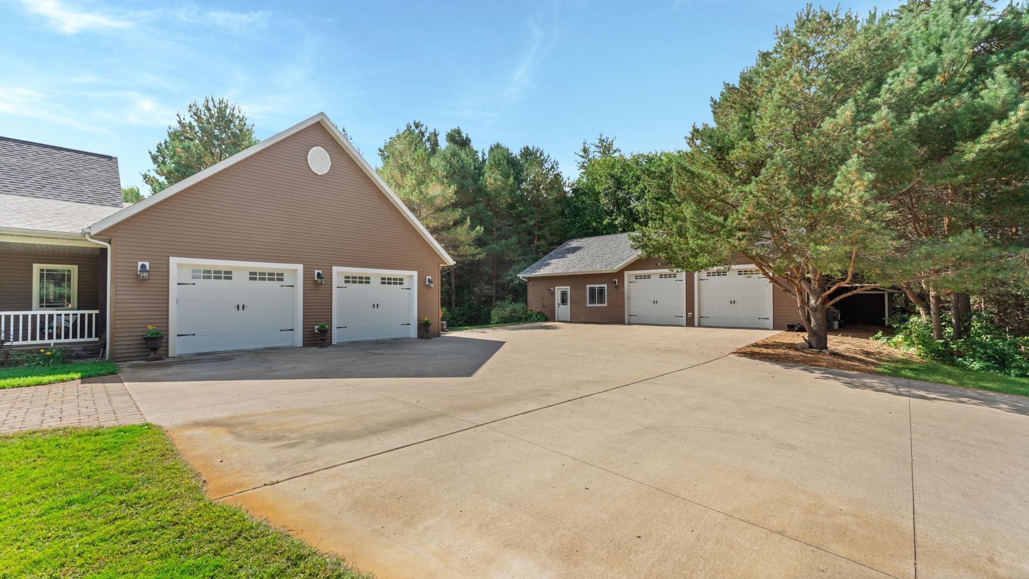 main property photo 86