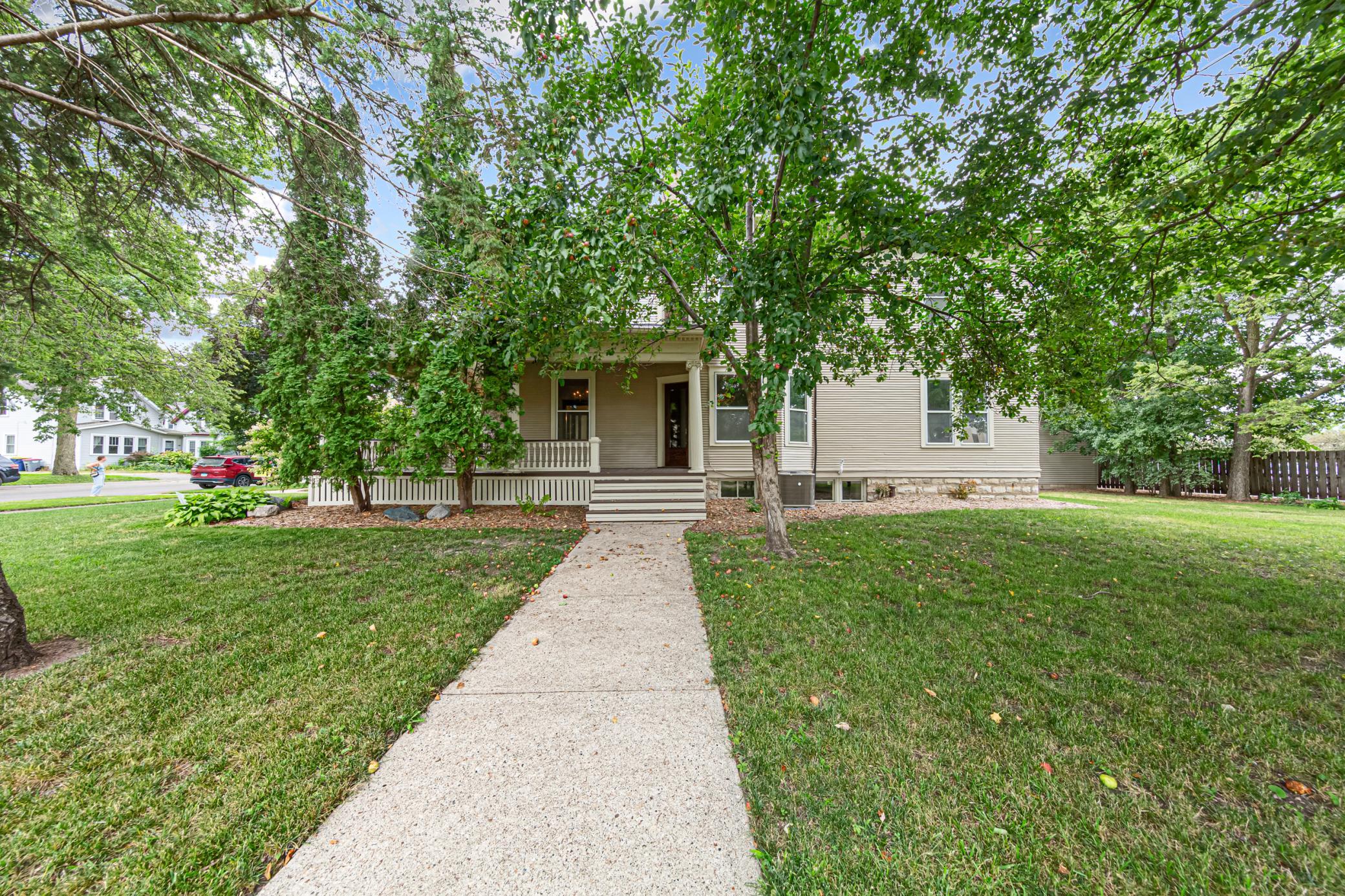 main property photo 6