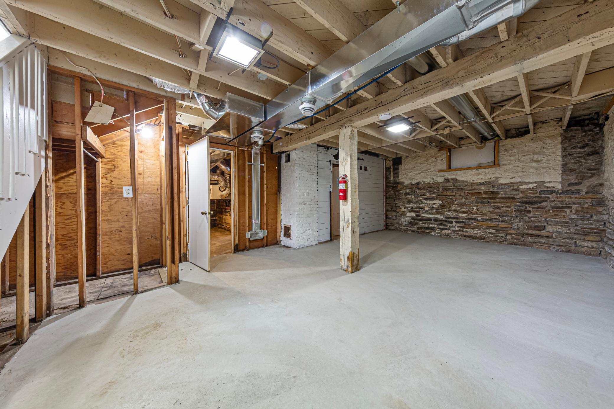 main property photo 70