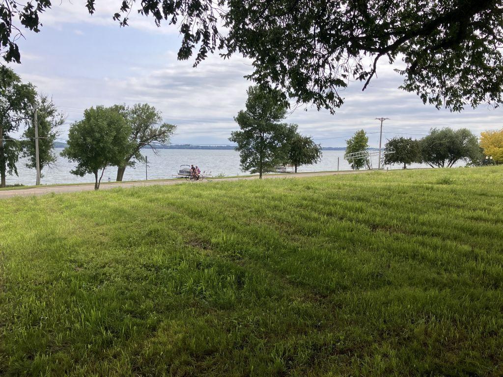 main property photo 10