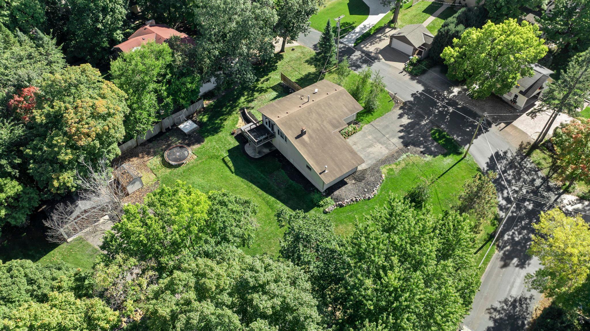 main property photo 22