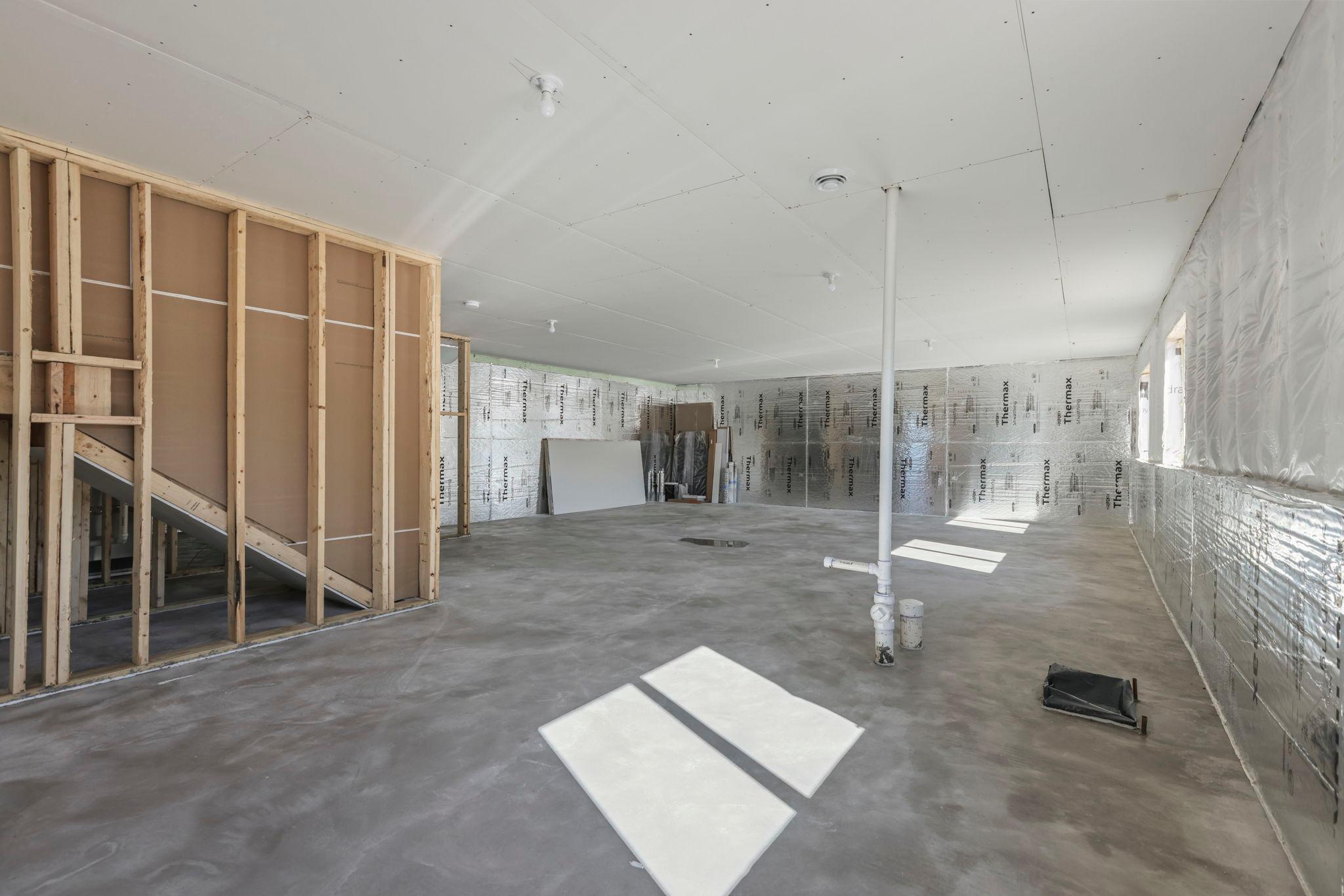 main property photo 51