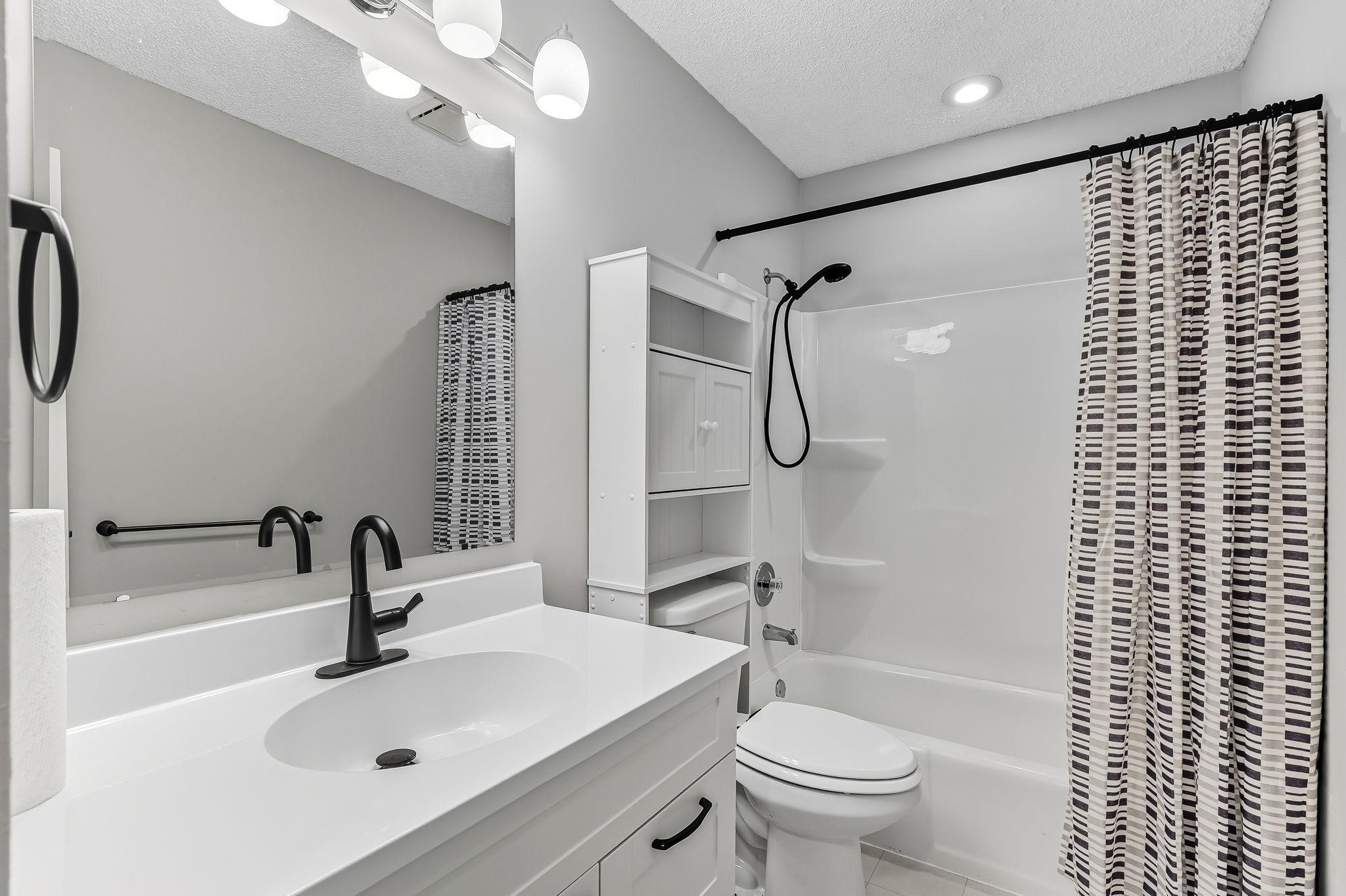 property viewer photo 17