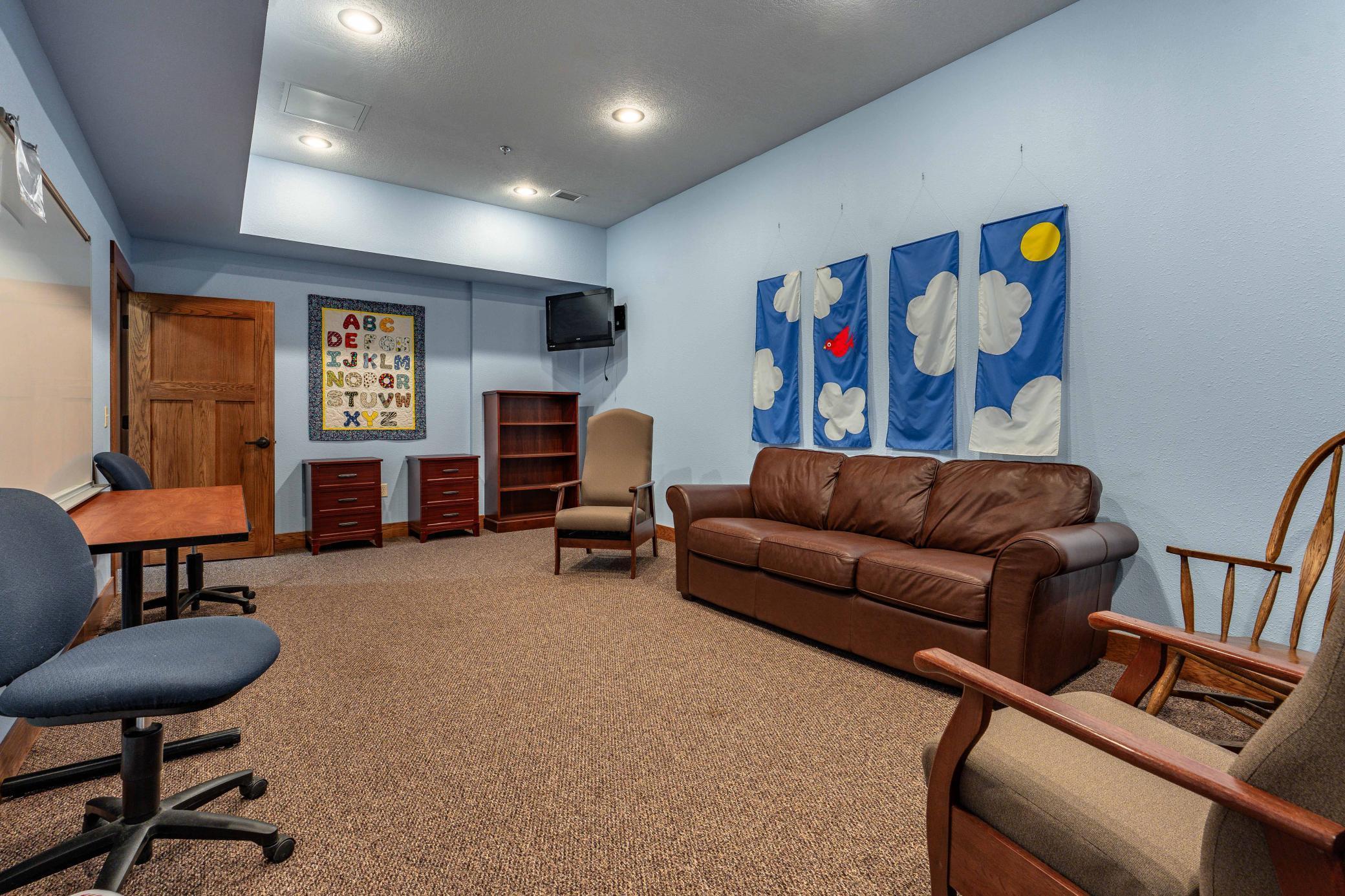 main property photo 40