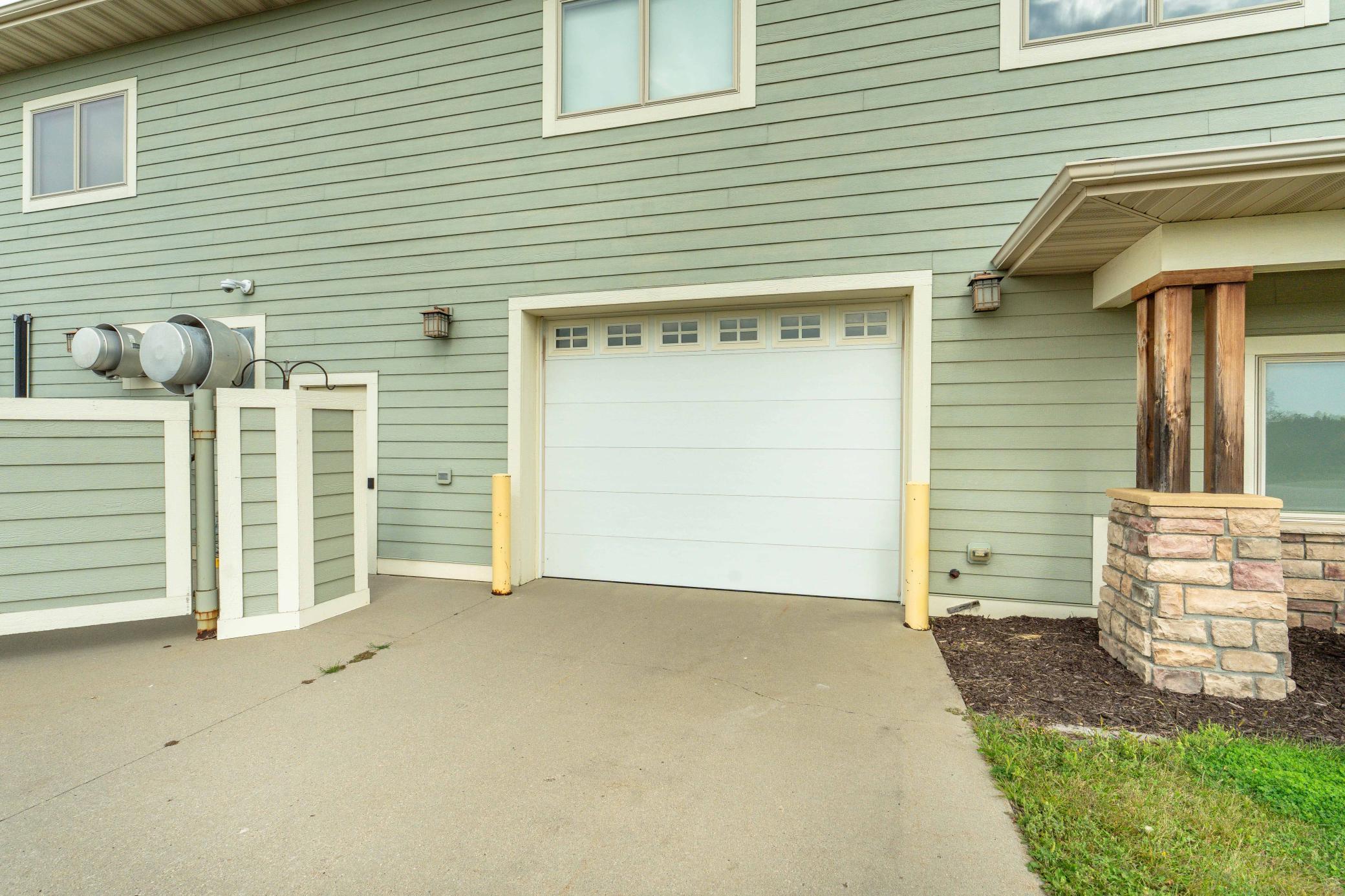 main property photo 88