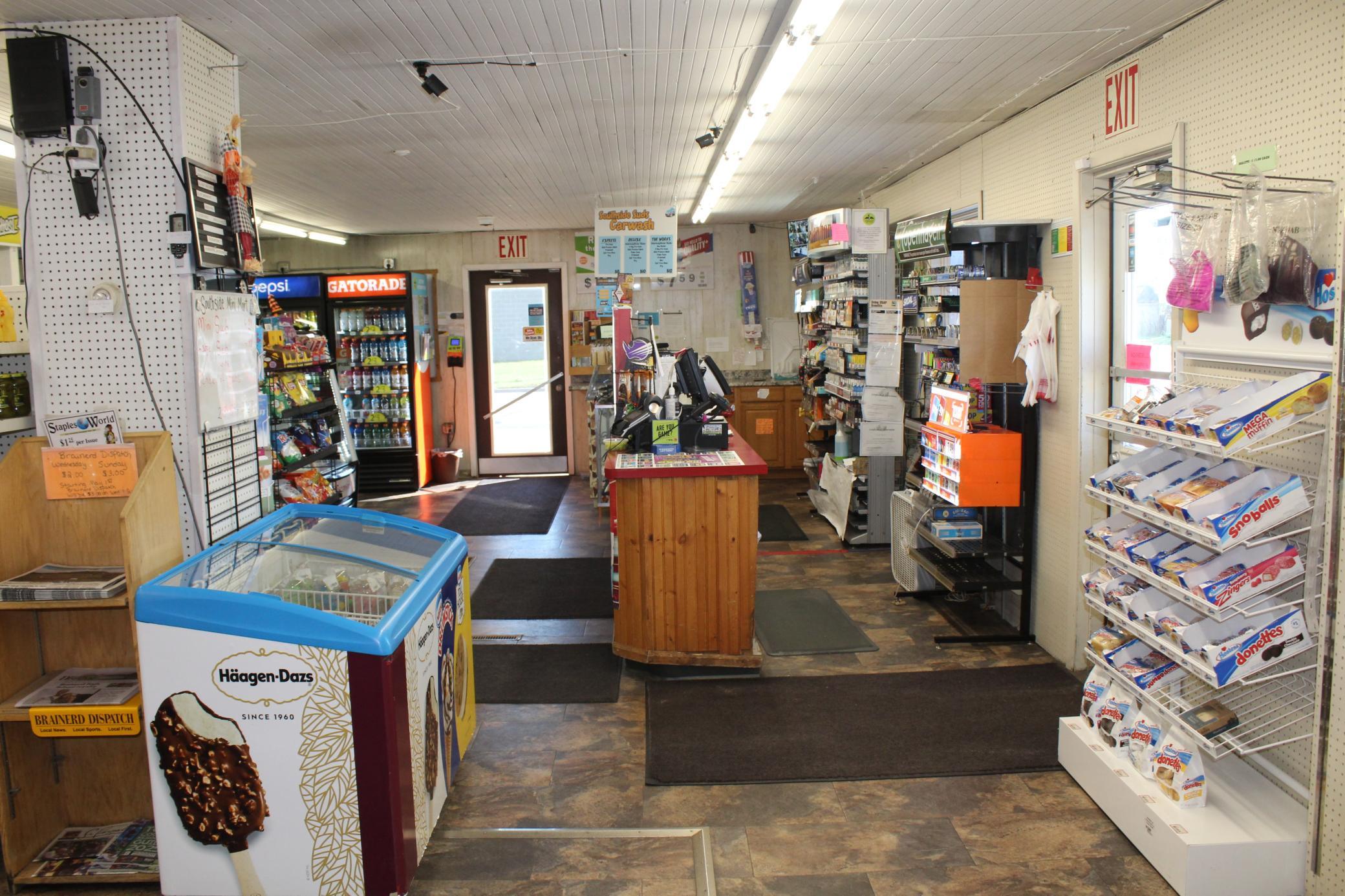 main property photo 7
