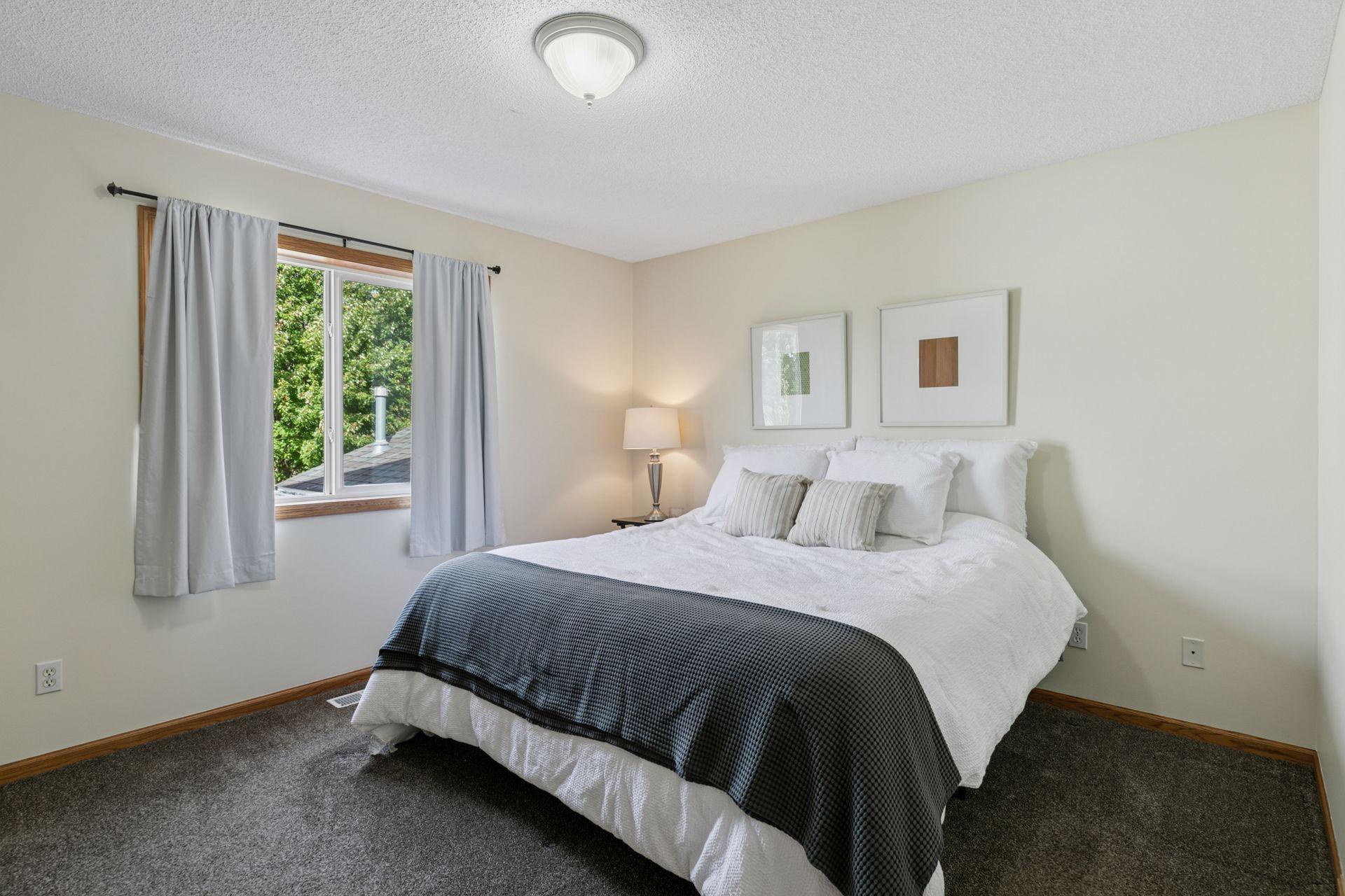 property viewer photo 16
