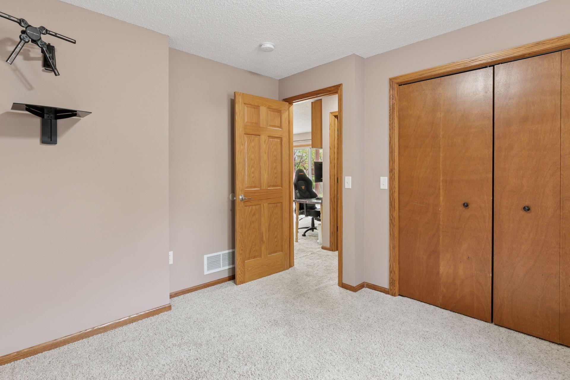 property viewer photo 26