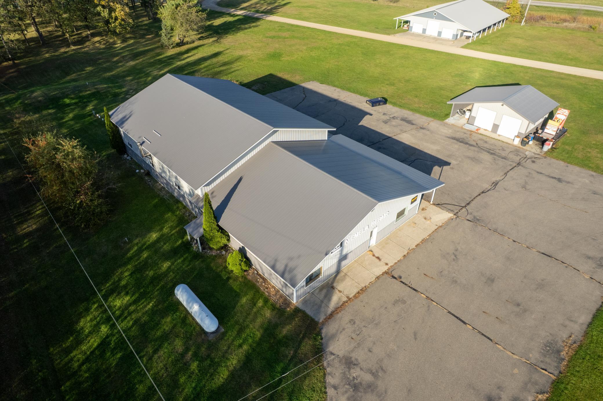 main property photo 17