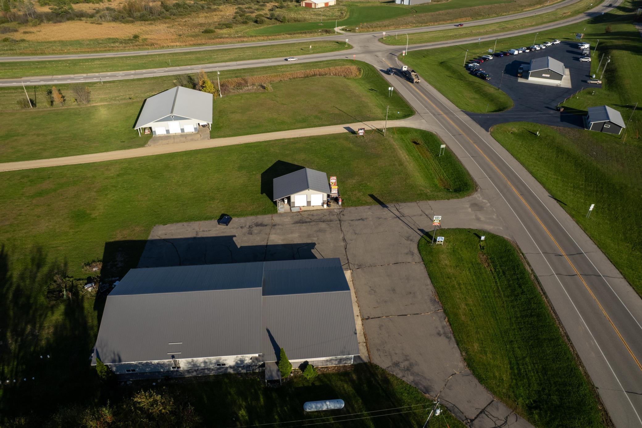 main property photo 19