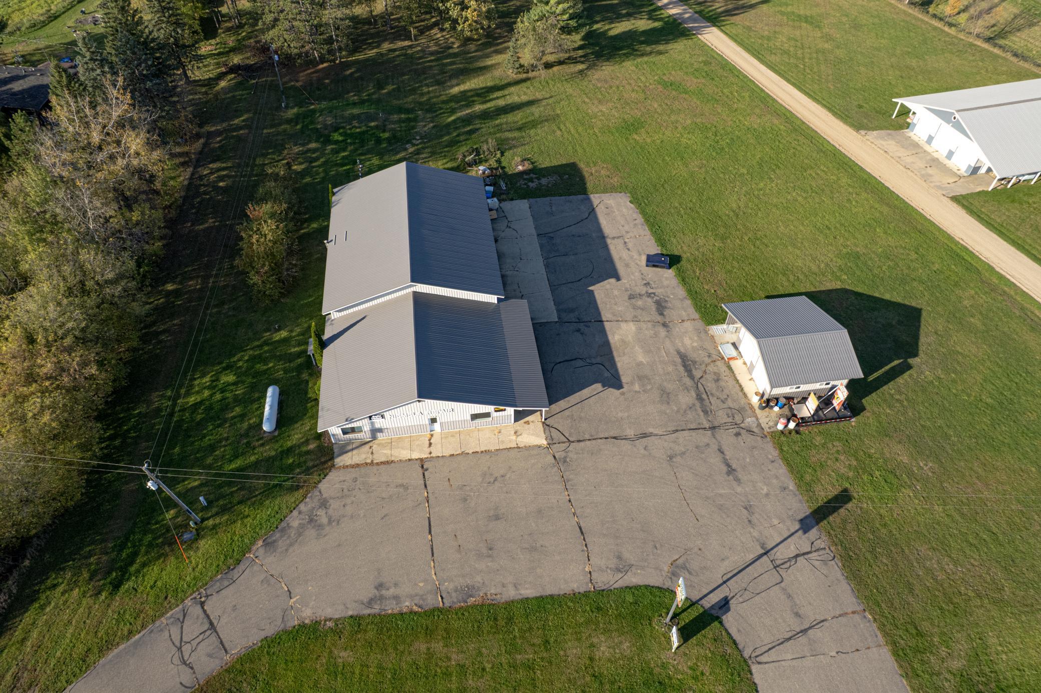 main property photo 20