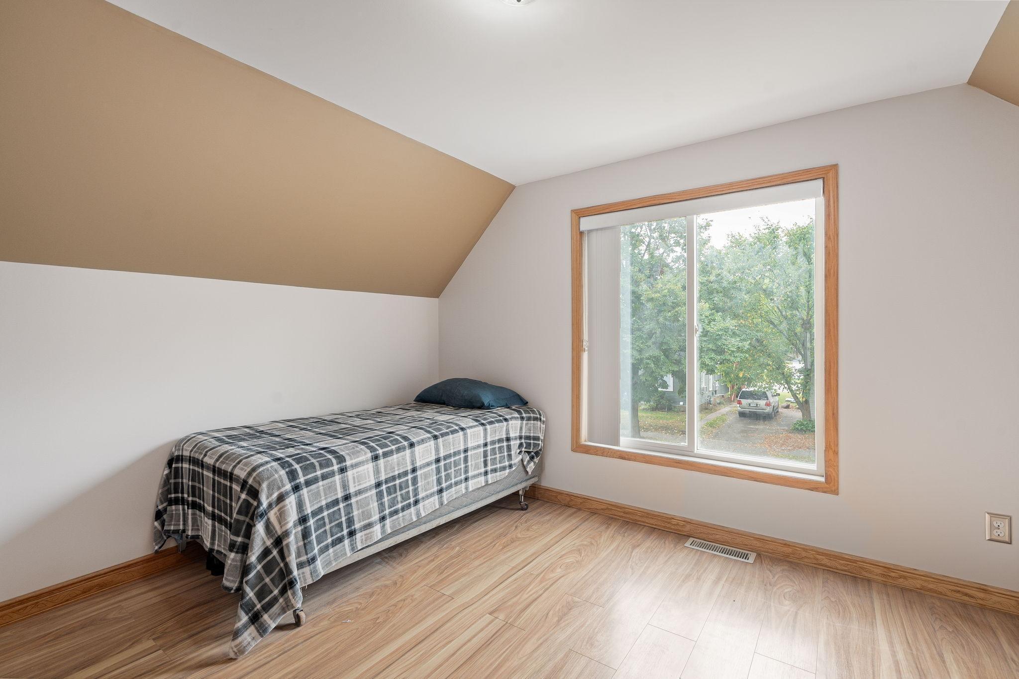 property viewer photo 14