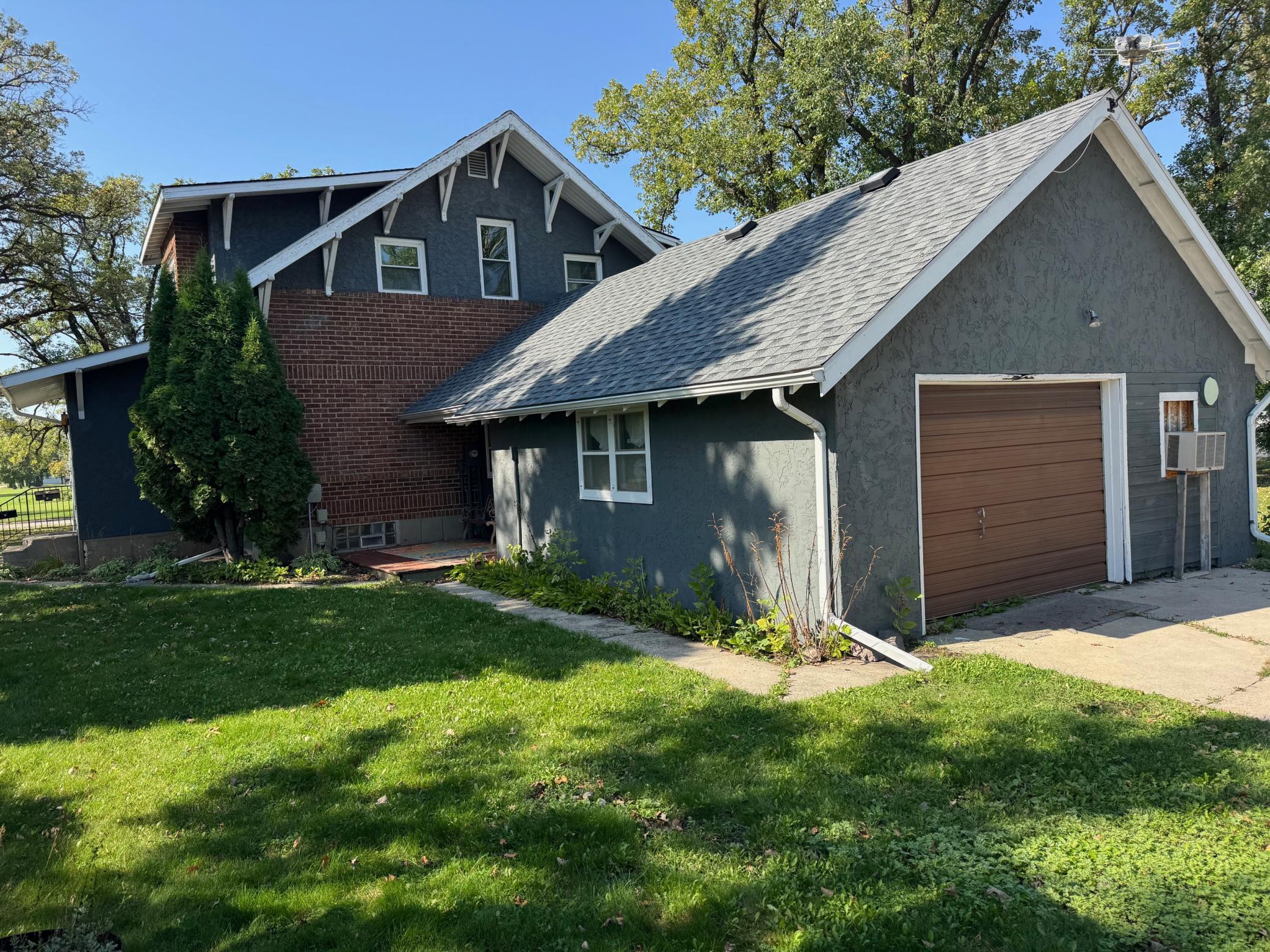 main property photo 22