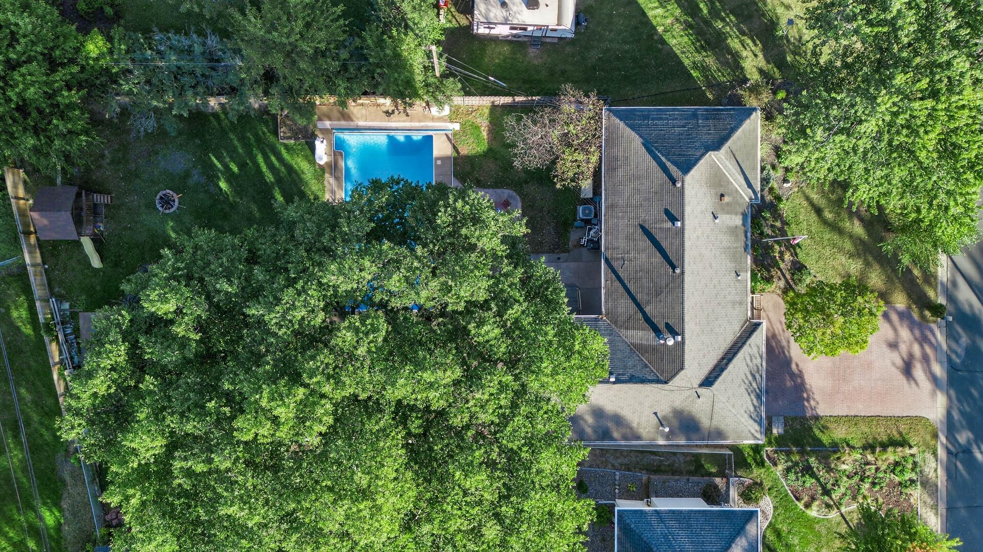 main property photo 50