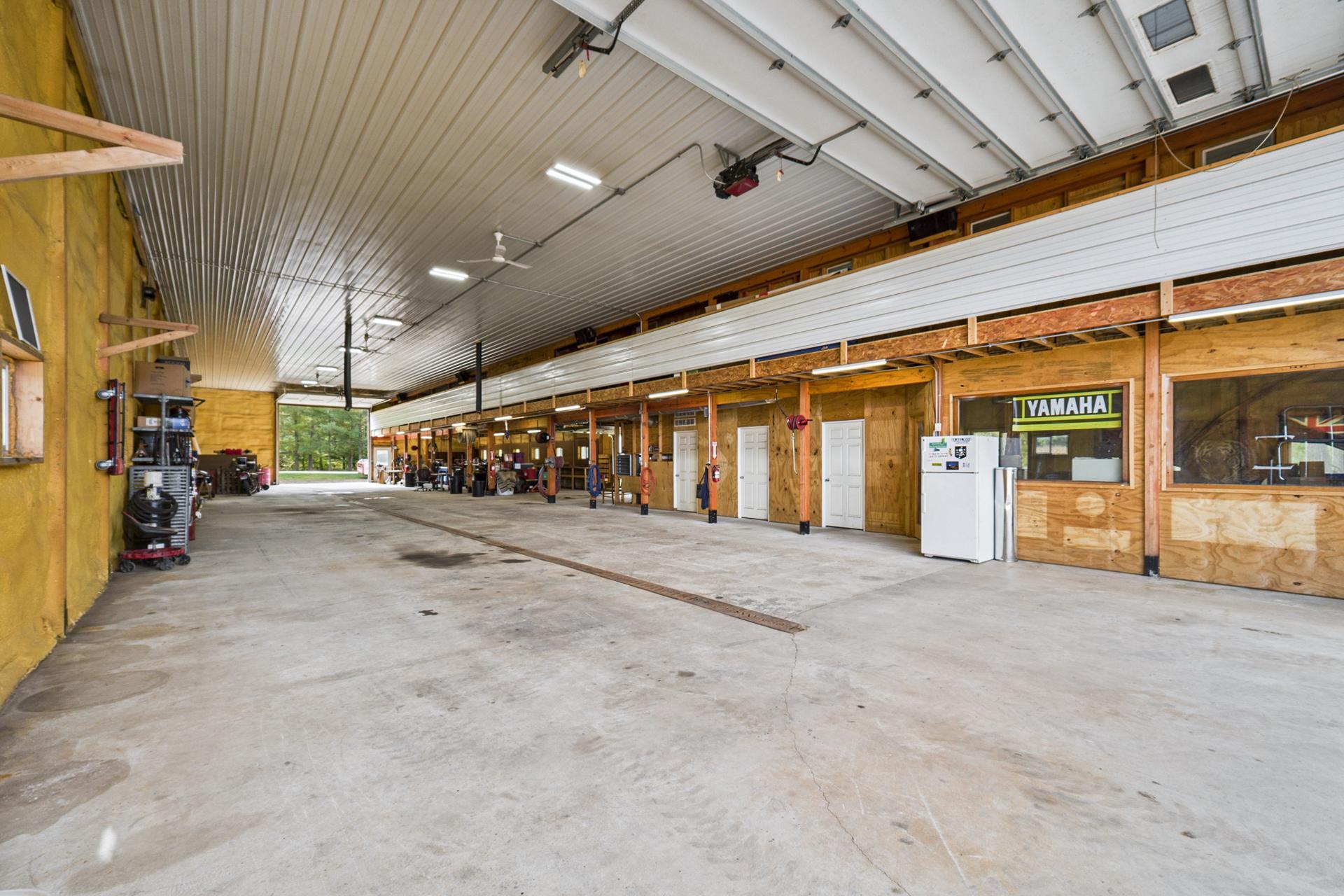 main property photo 50