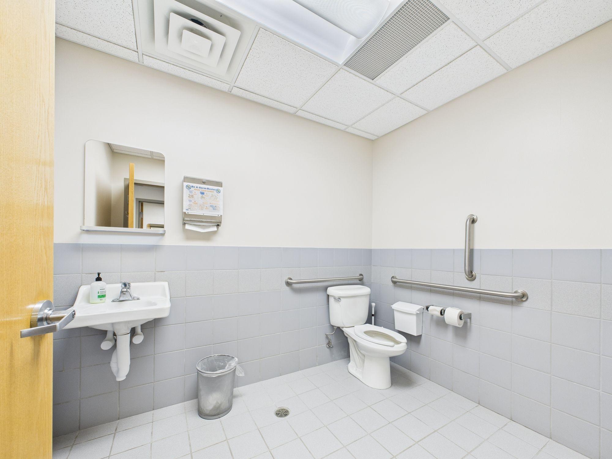 main property photo 10