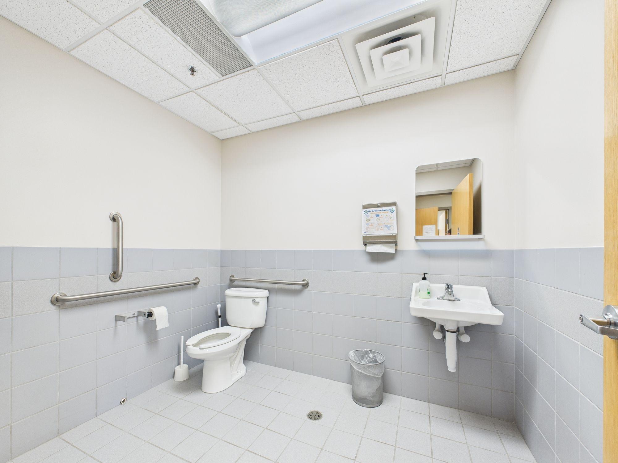 main property photo 11