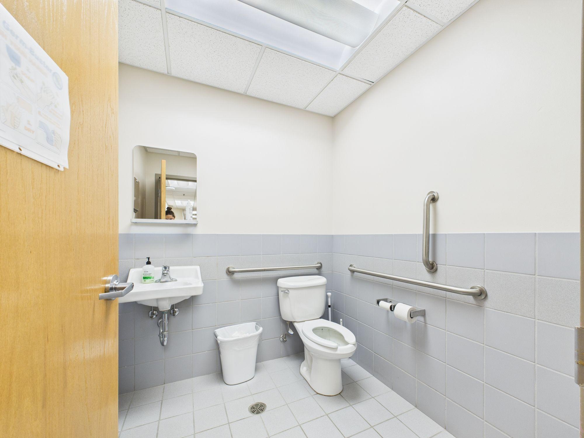main property photo 34