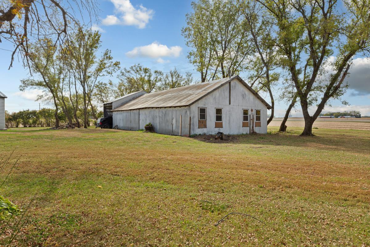 main property photo 31