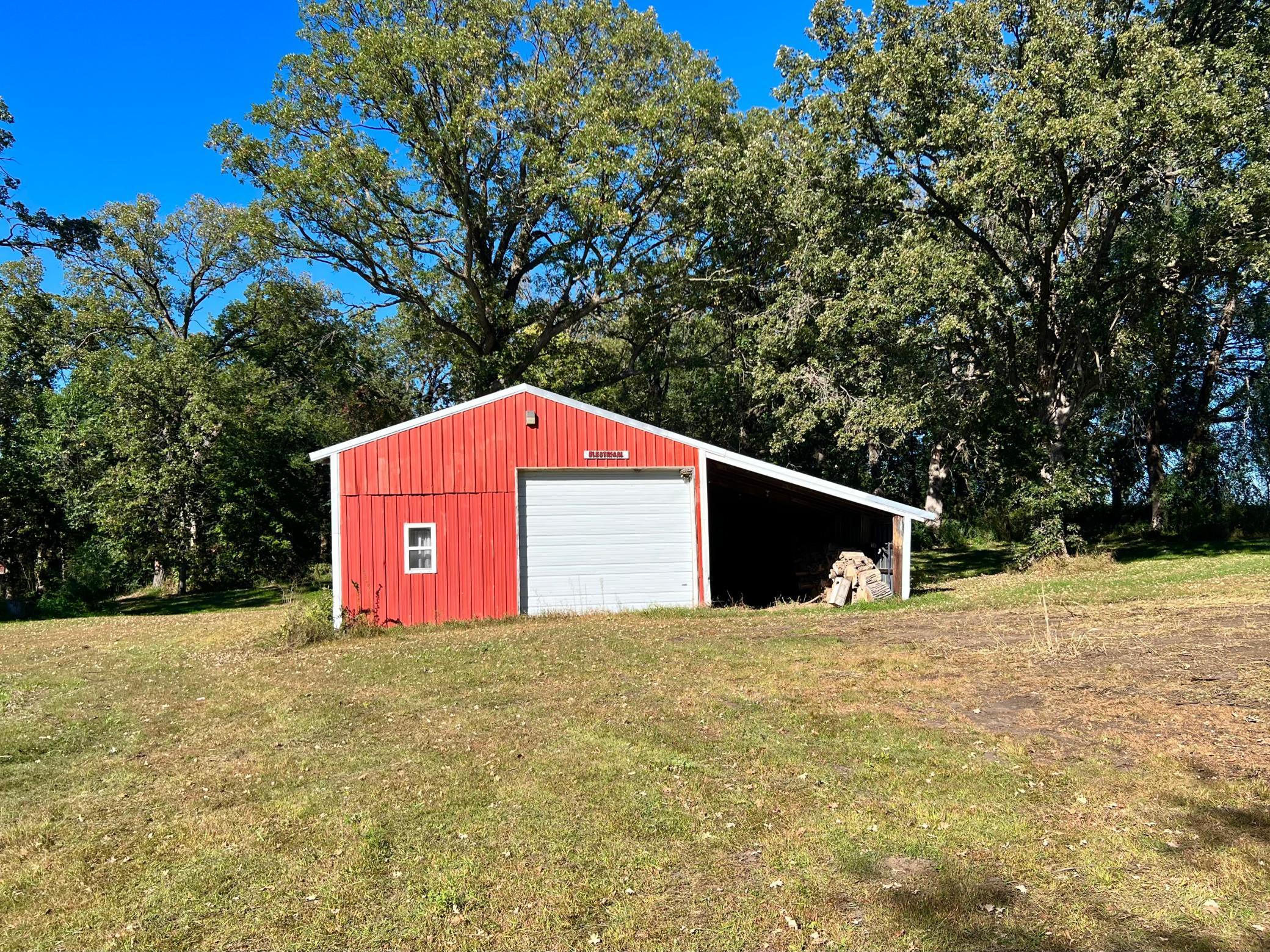 main property photo 39