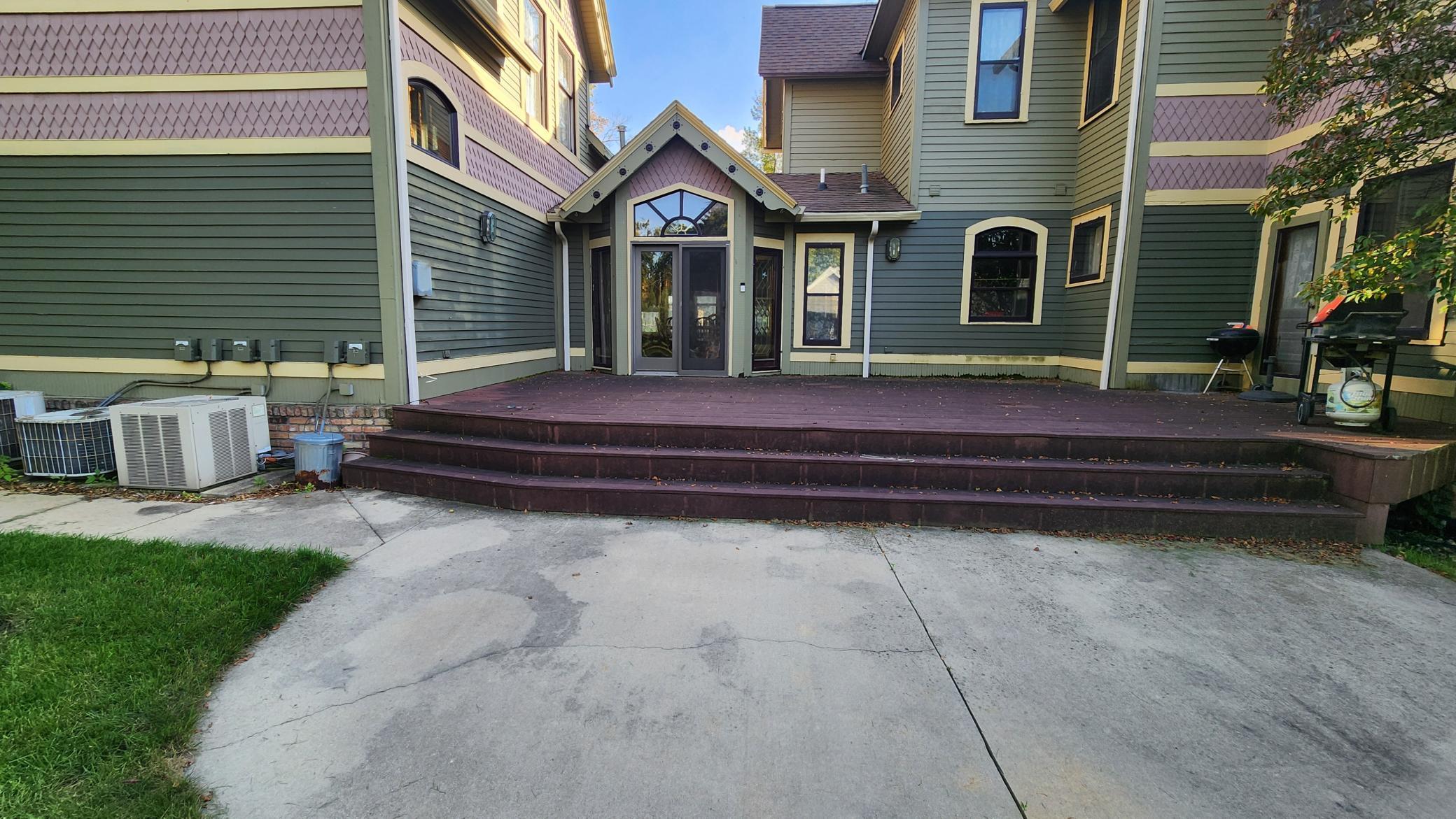 main property photo 9