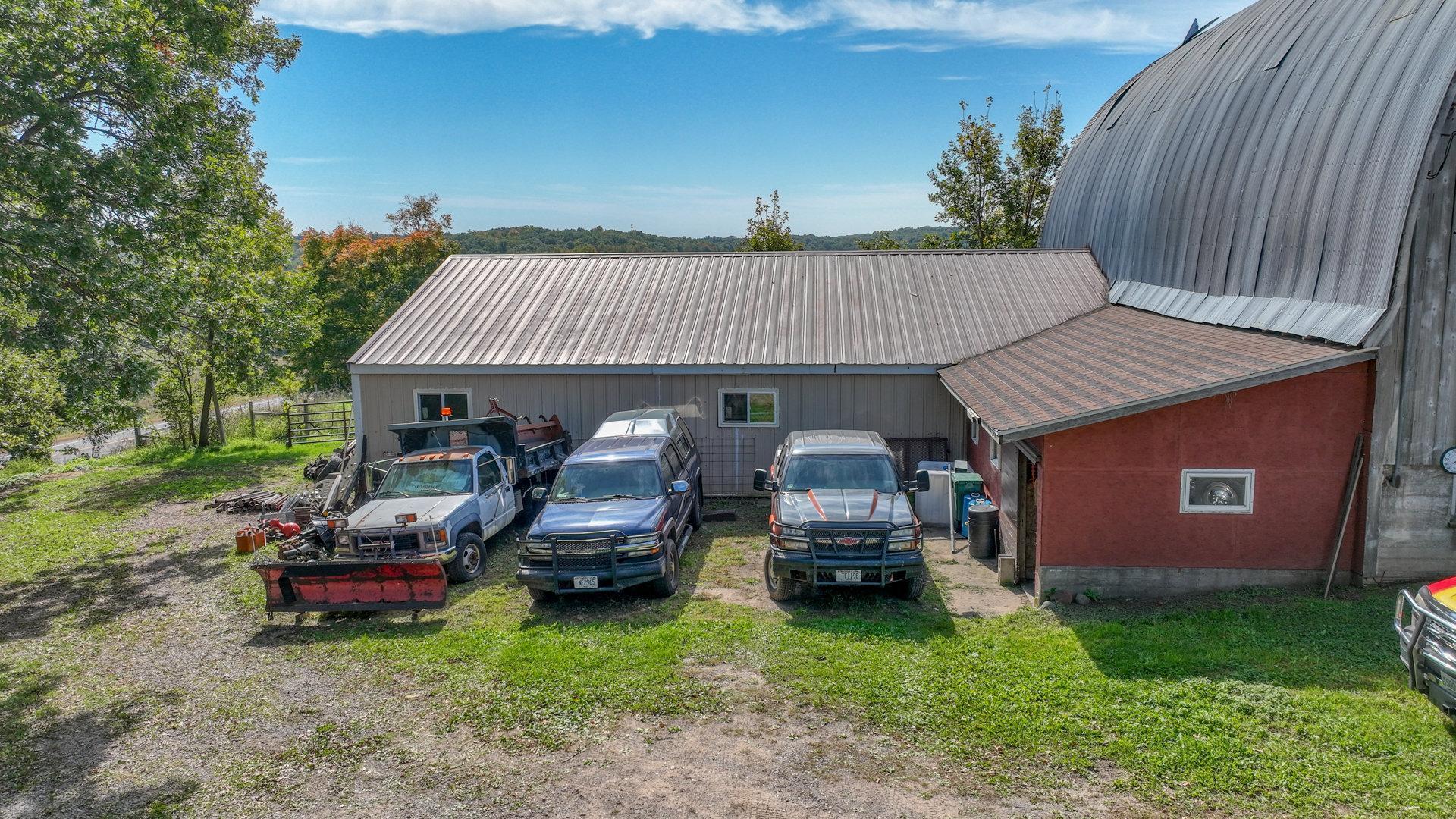 main property photo 14