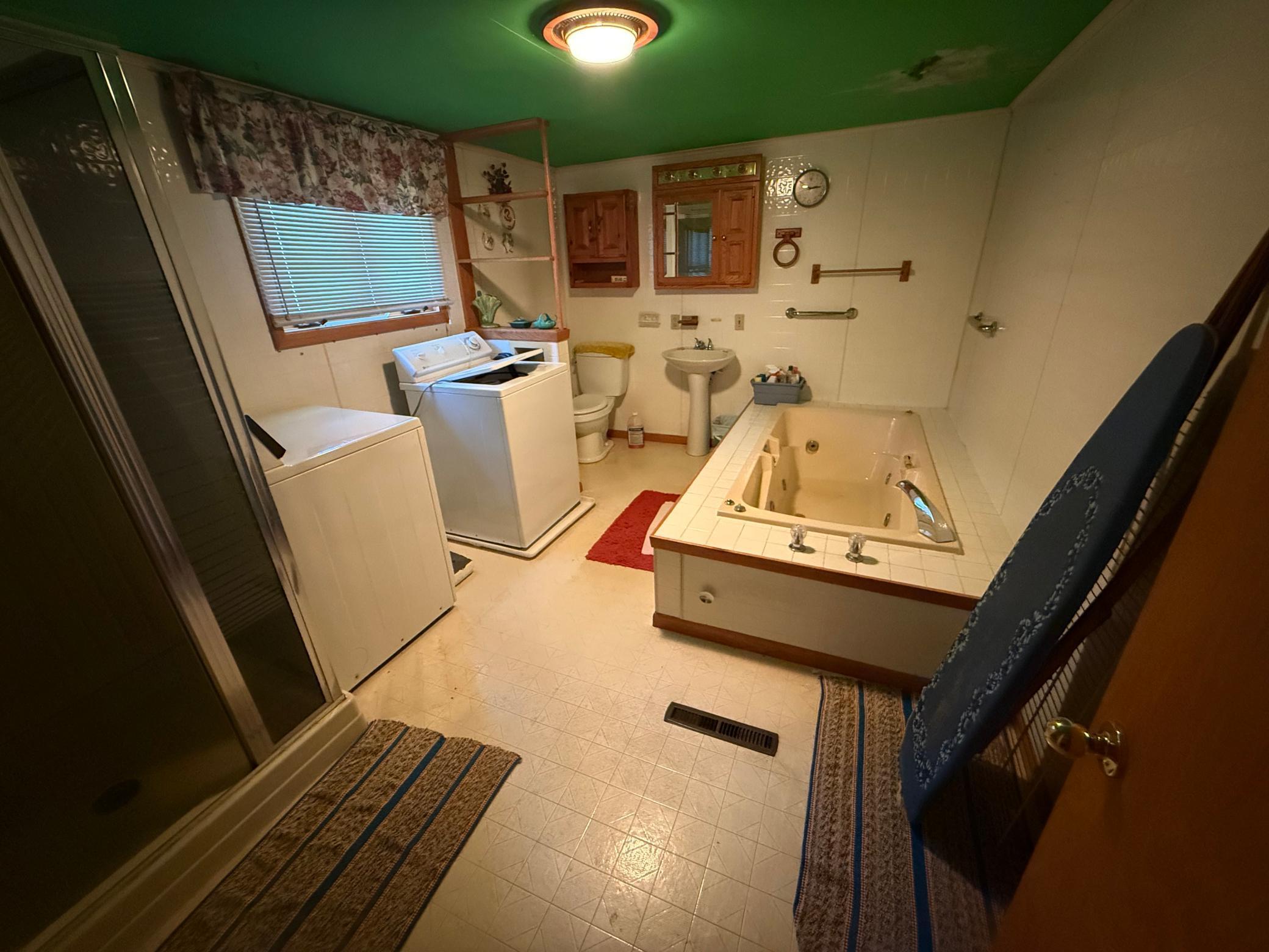 main property photo 11